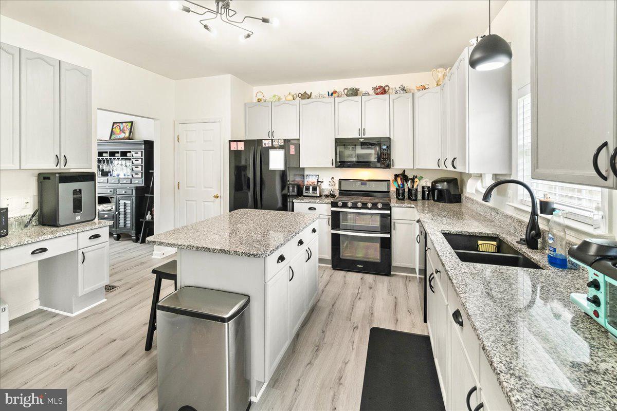 ST JAMES VILLAGE NORTH - Residential