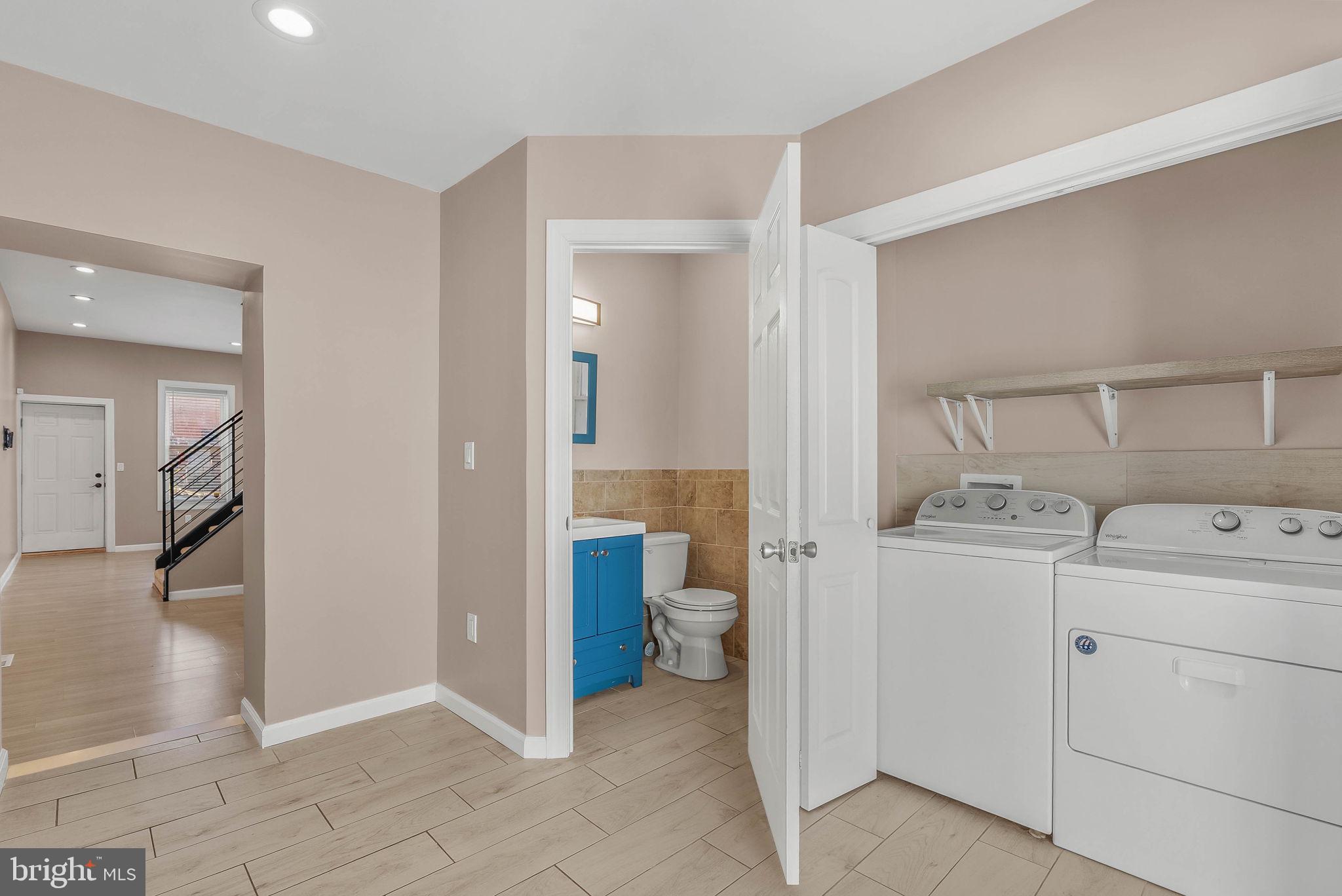 EAST KENSINGTON - Residential