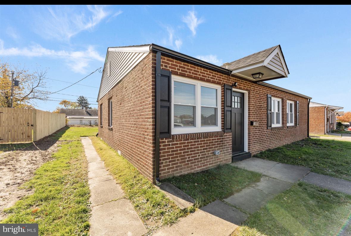 LEEDOM ESTATES - Residential