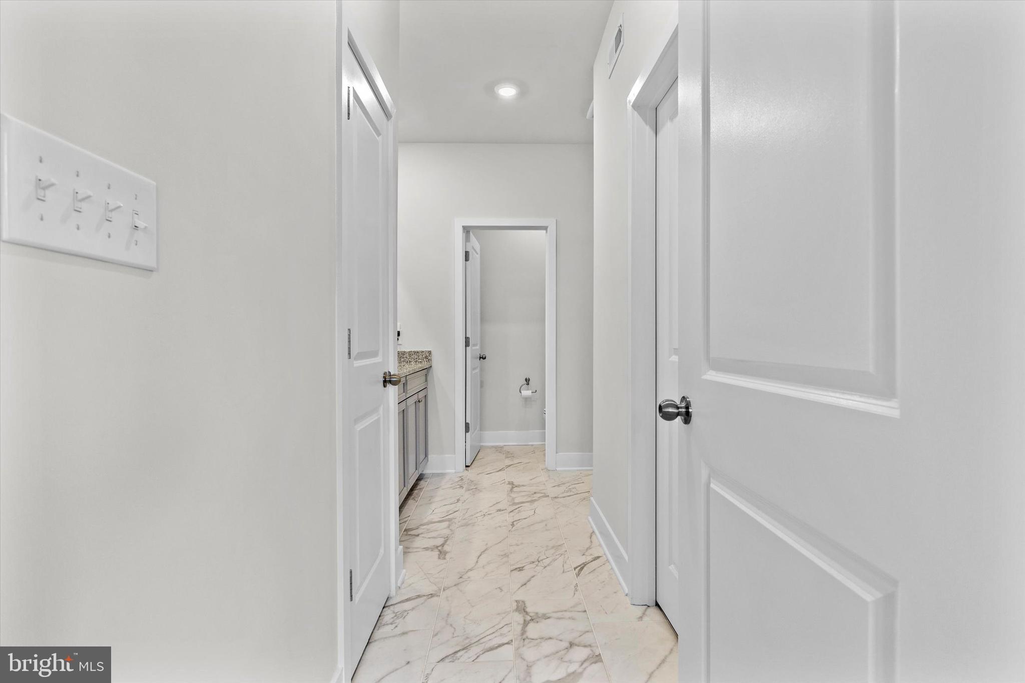 AMBLEBROOK - Residential