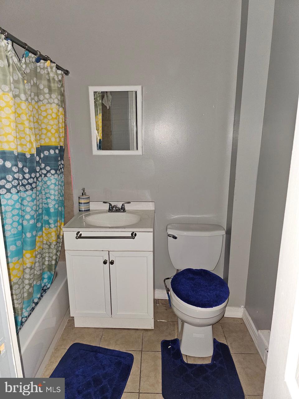 2642 W LEHIGH AVENUE