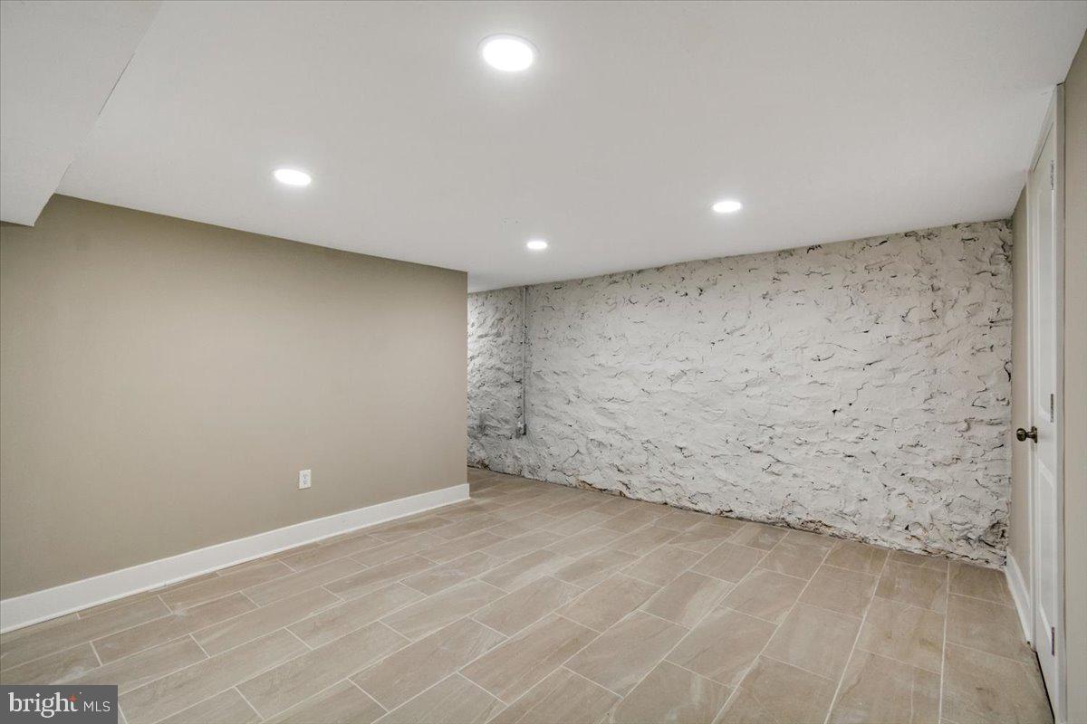 EDMONDSON VILLAGE - Residential