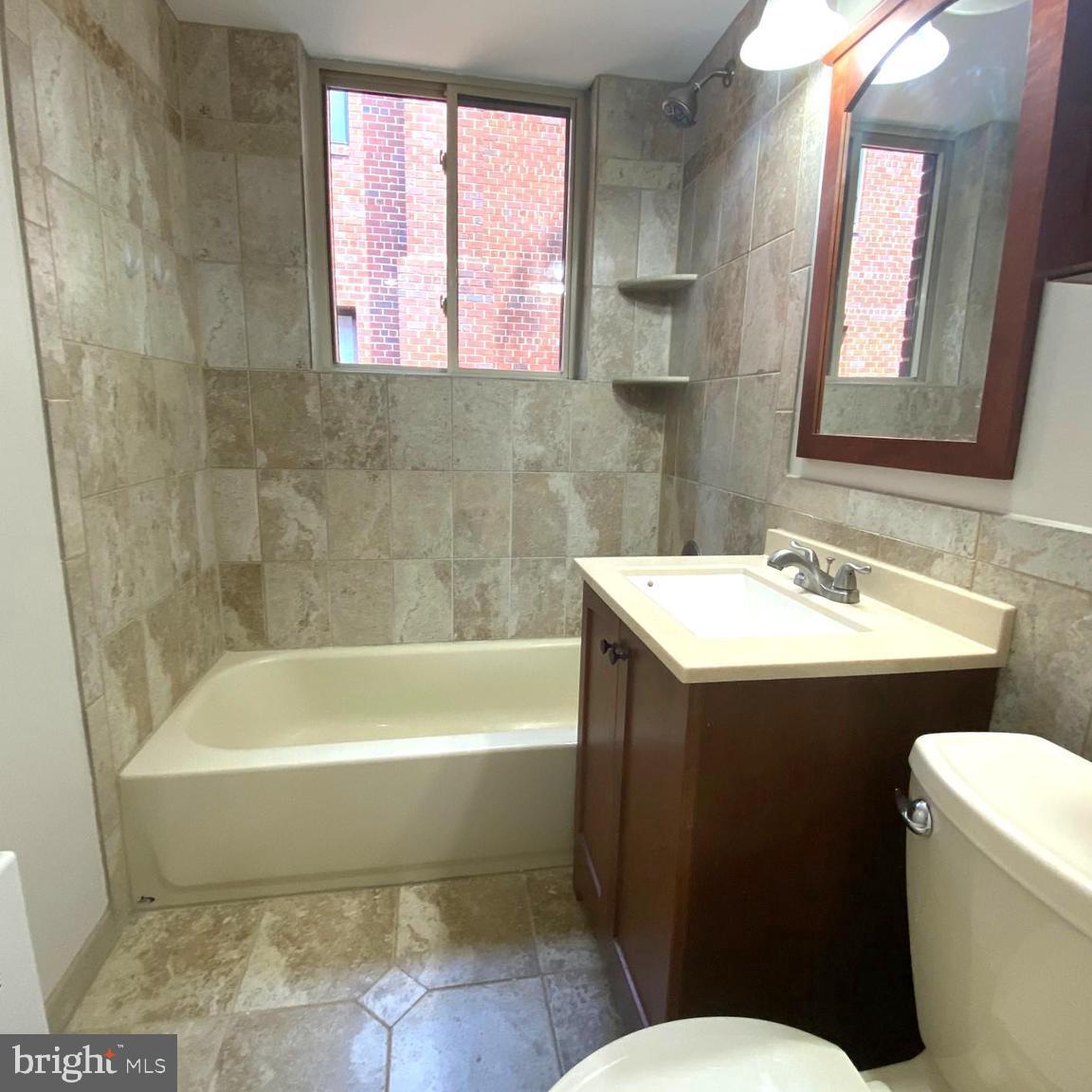 1581 N COLONIAL TERRACE 301-X