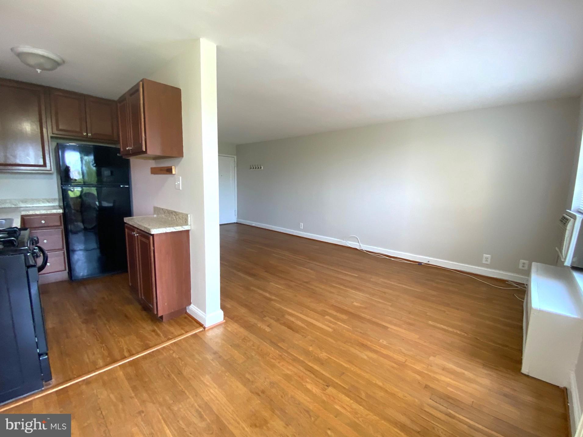 1581 N COLONIAL TERRACE 301-X