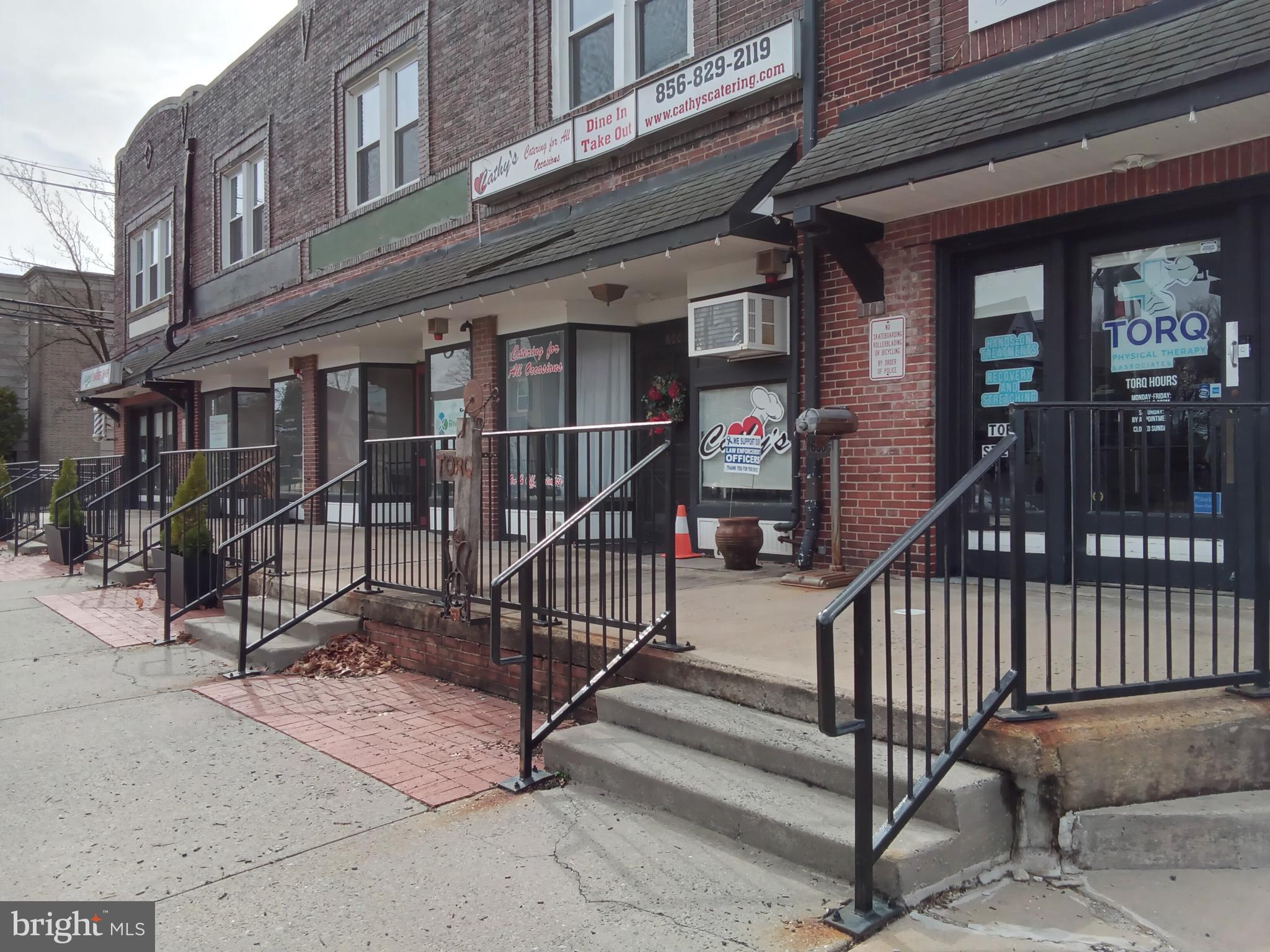 600 MAIN ST 4