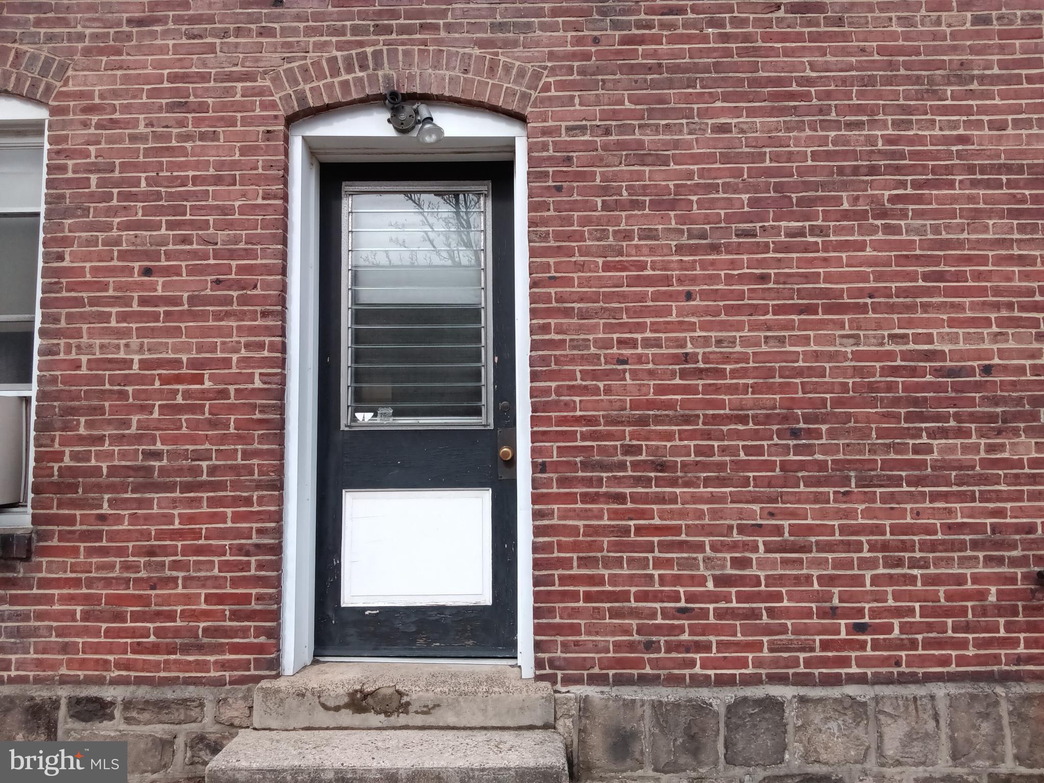600 MAIN ST 4