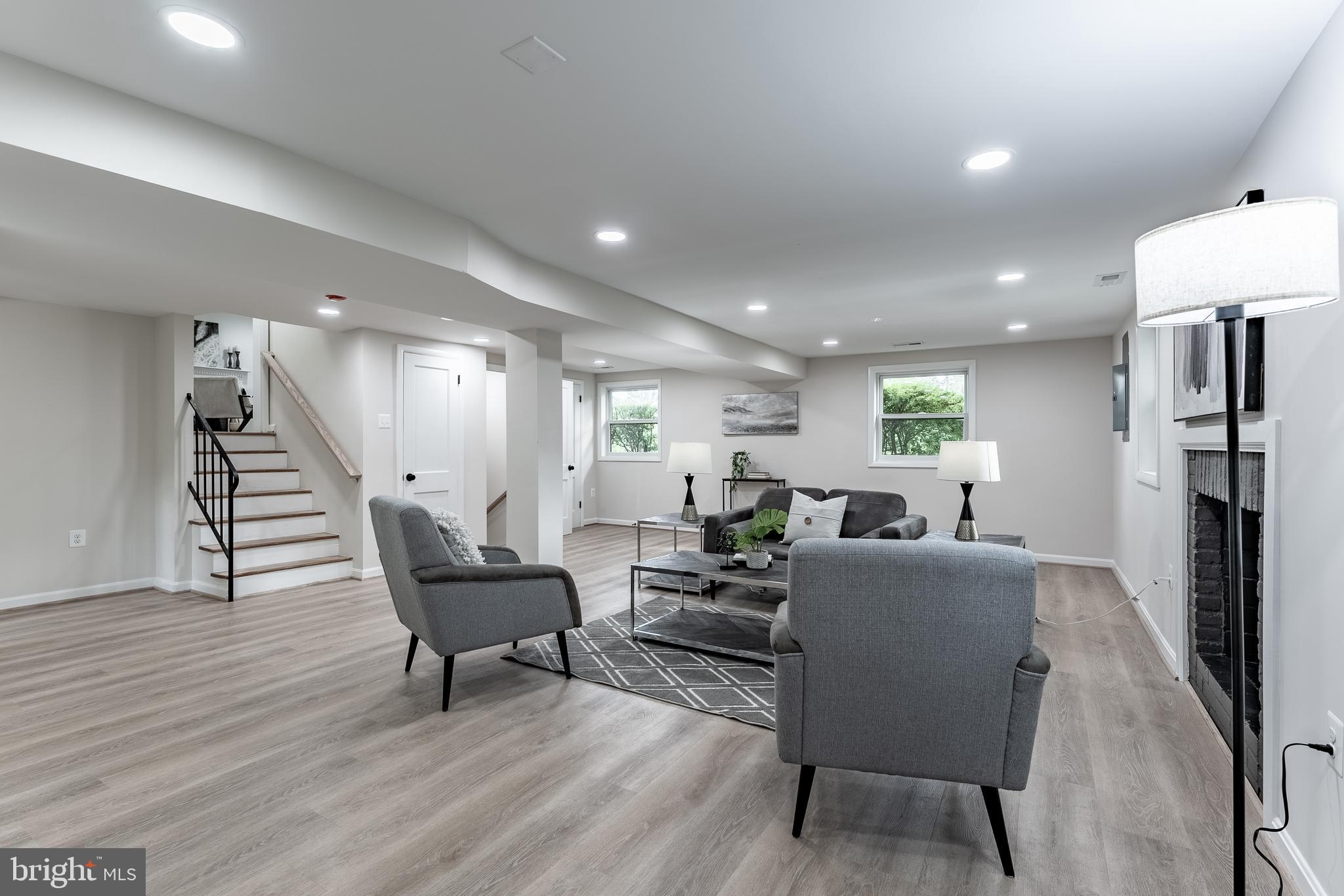 SLEEPY HOLLOW - Residential