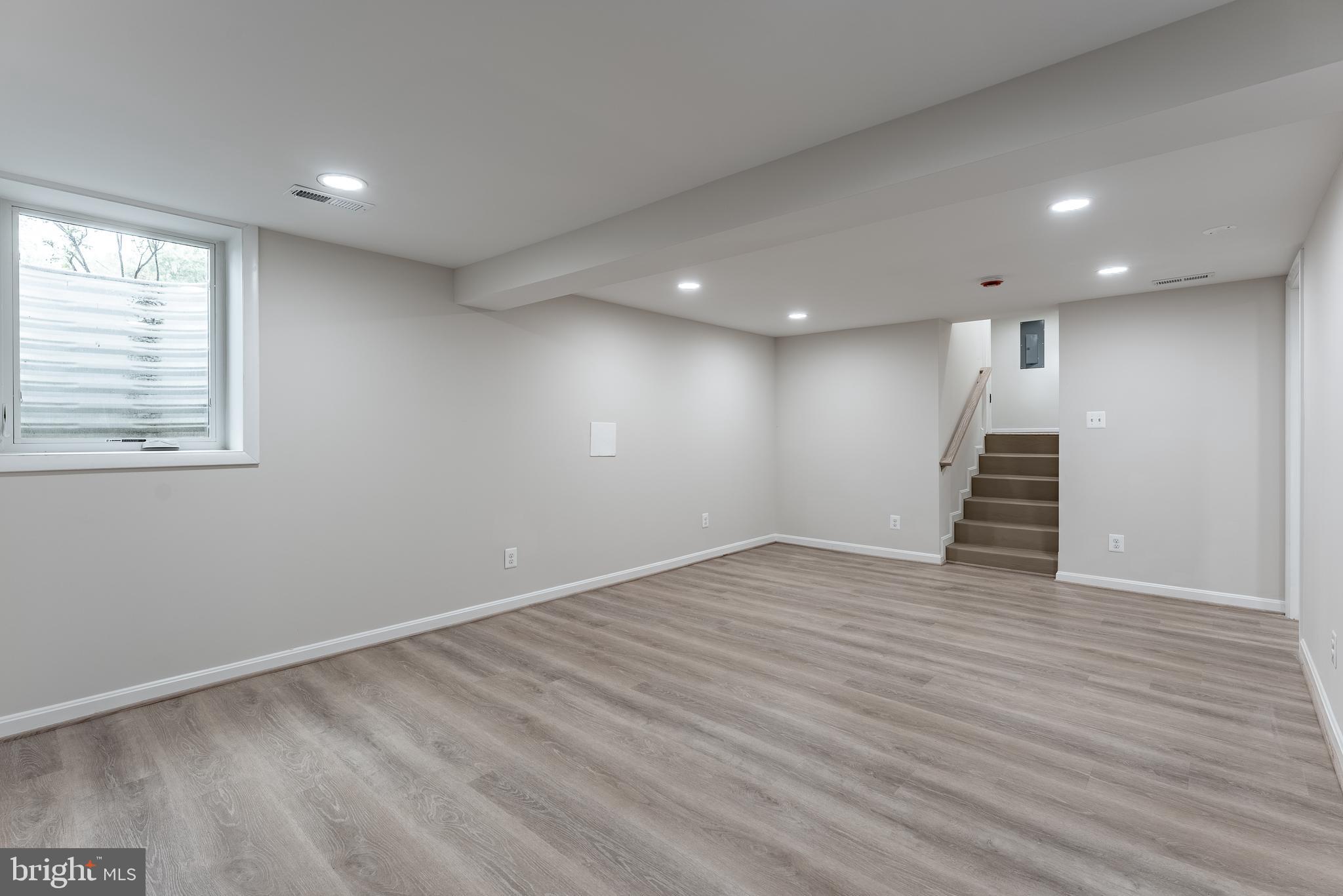 SLEEPY HOLLOW - Residential