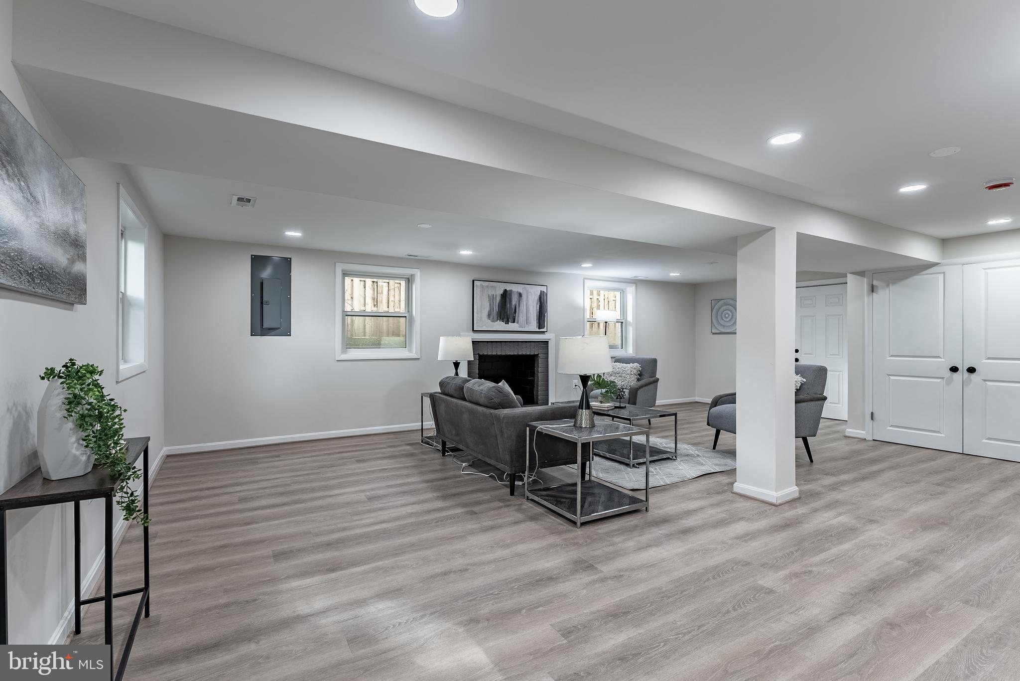 SLEEPY HOLLOW - Residential