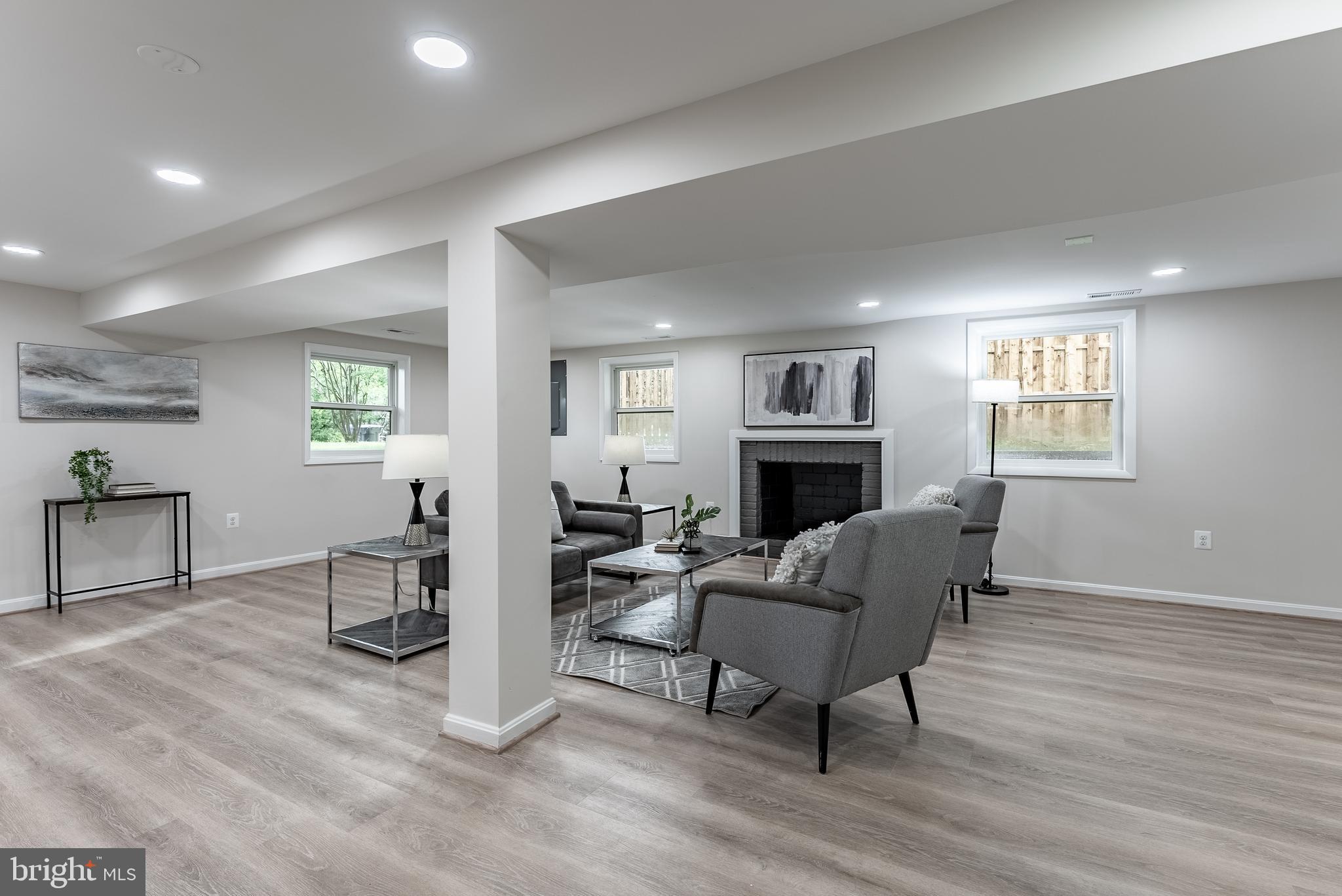 SLEEPY HOLLOW - Residential