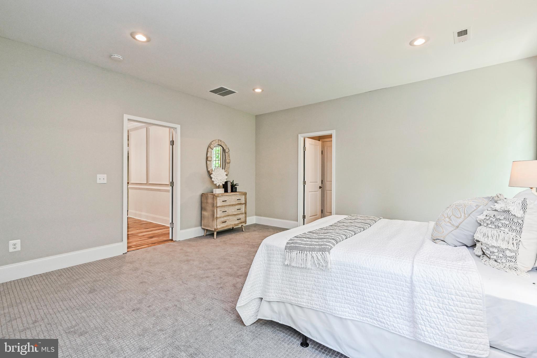 FAIRWOOD ACRES - Residential