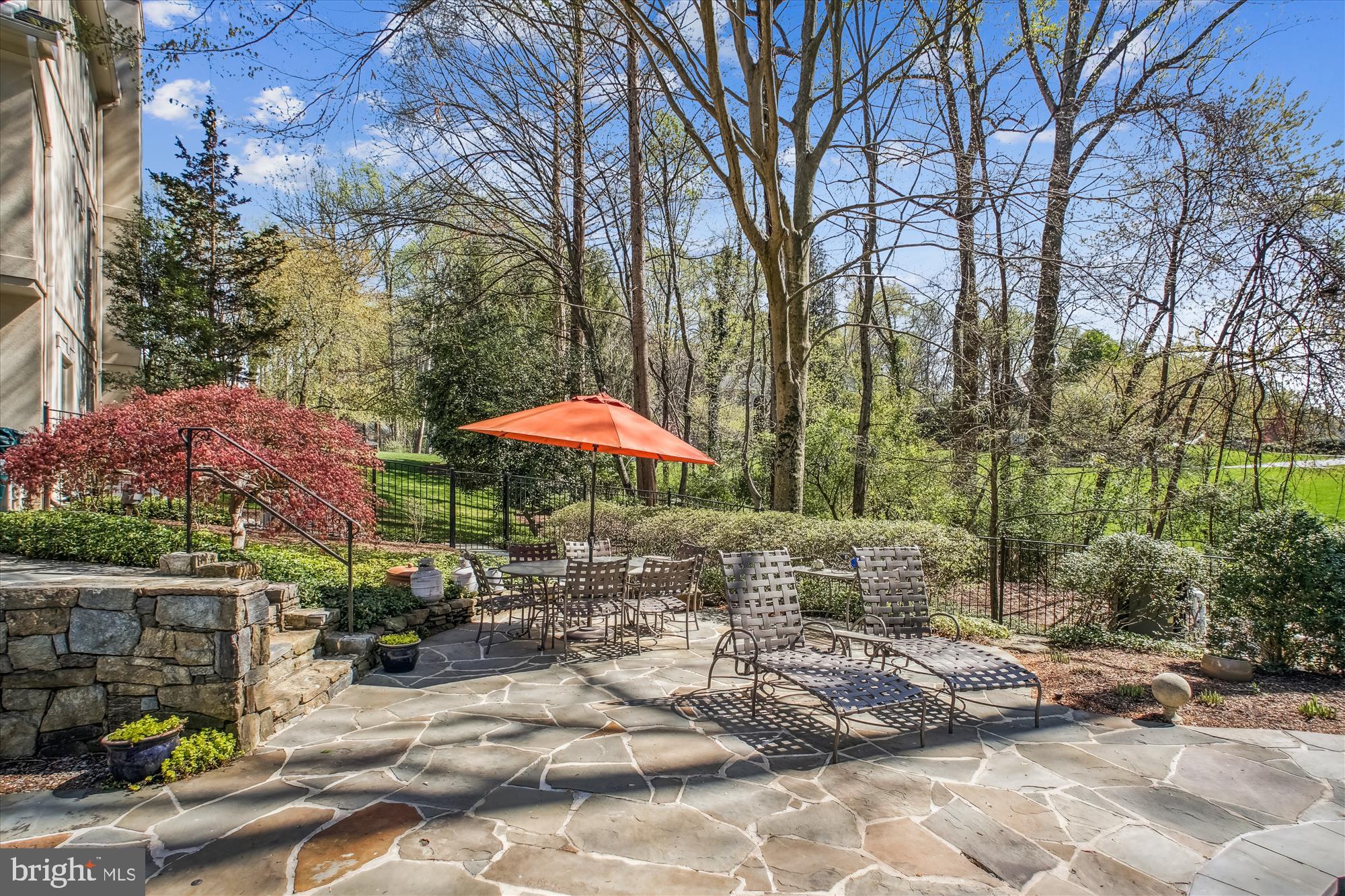 WINDSONG - Residential