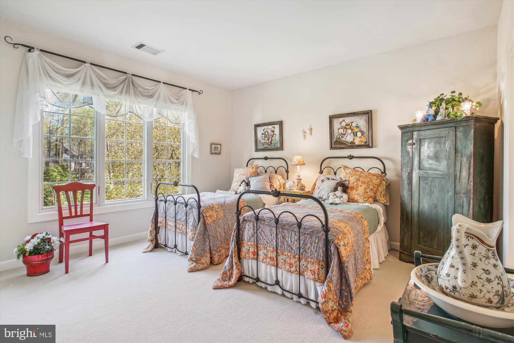 WINDSONG - Residential