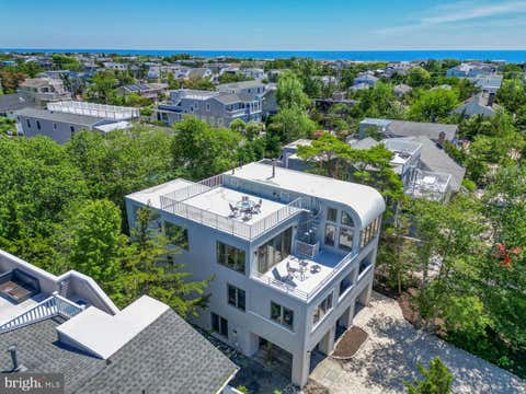 Homes For Sale - 9 W 22nd Street<br/> BARNEGAT LIGHT, NJ 08006