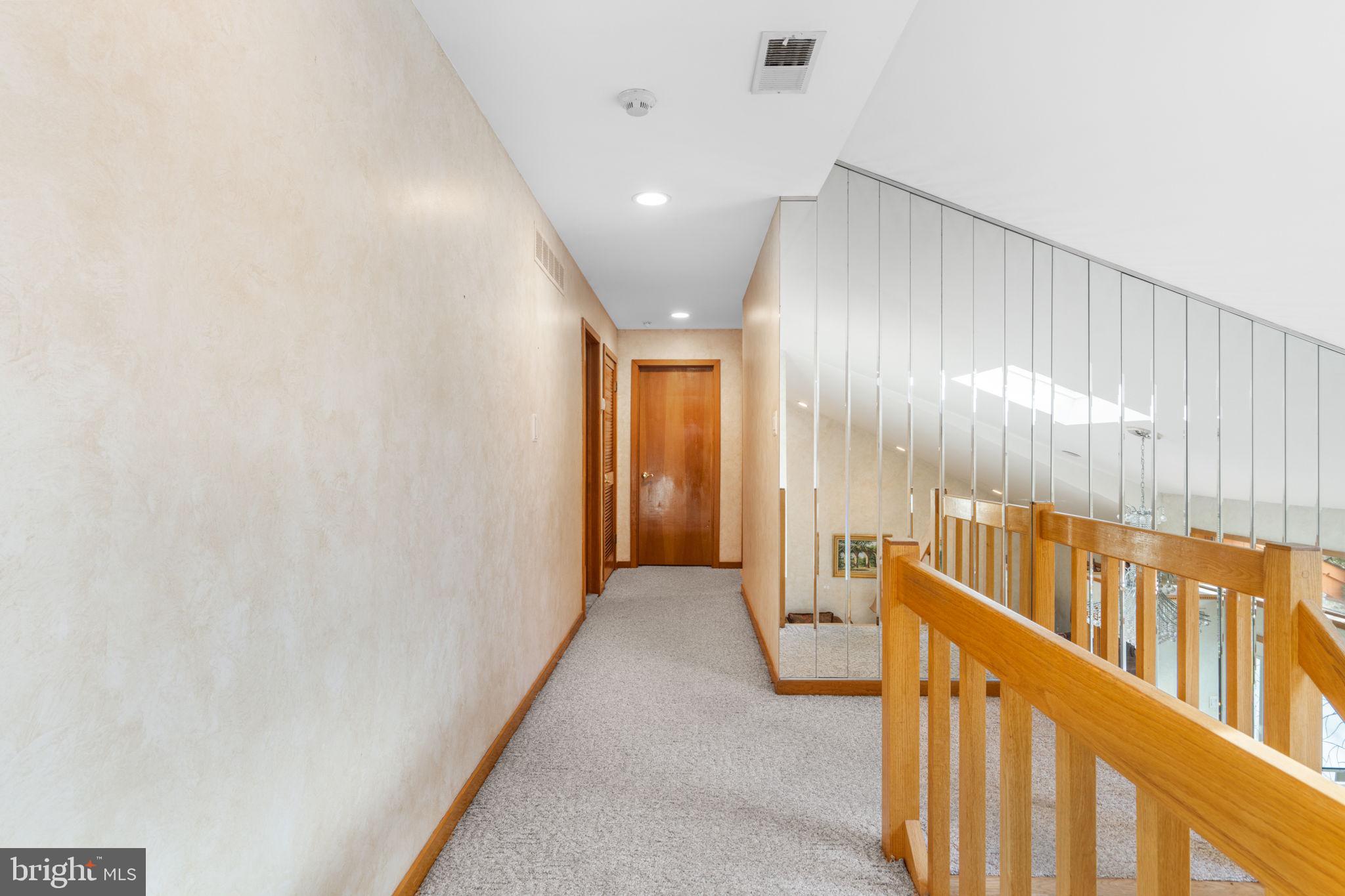 HUNTINGDON VALLEY - Residential