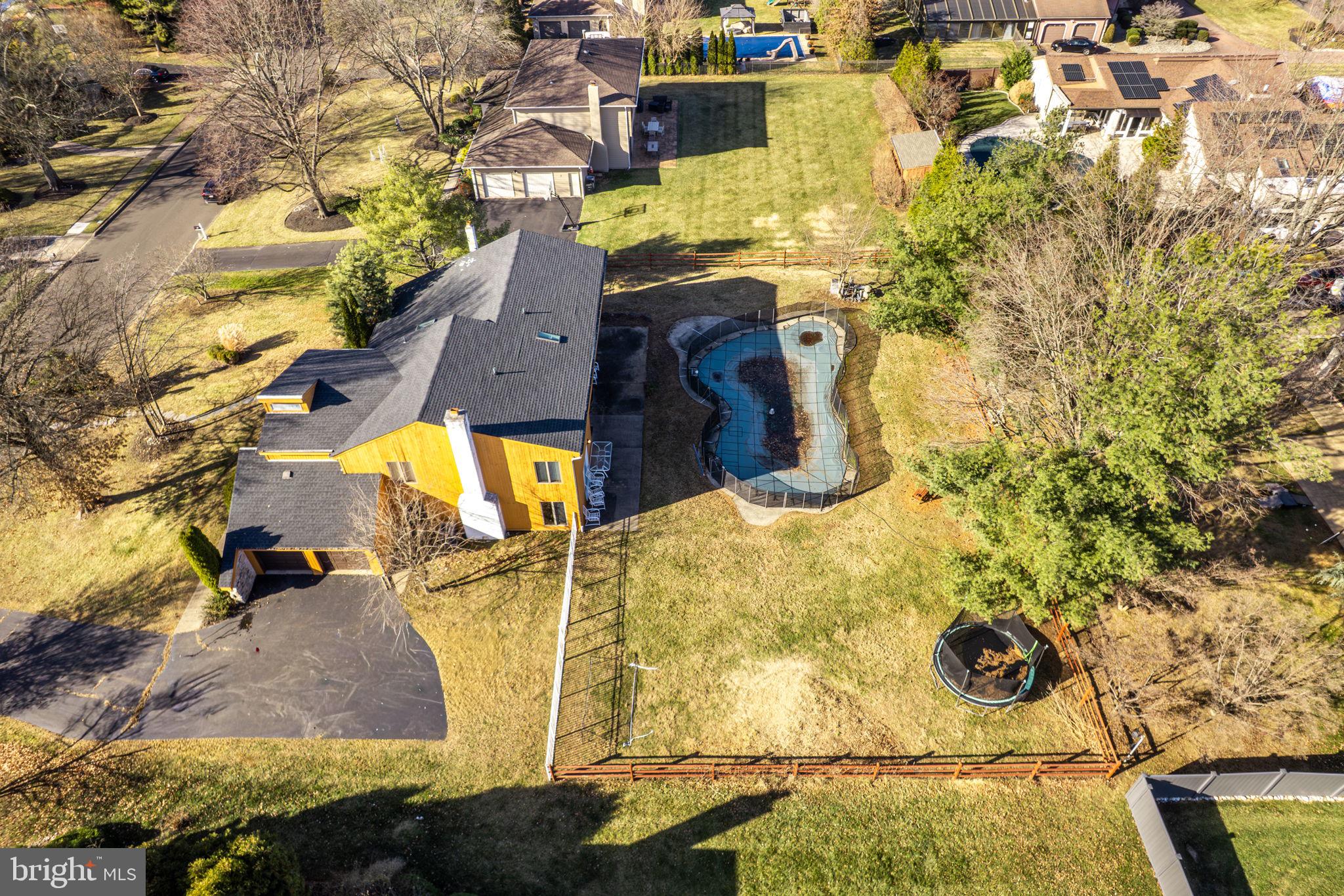 HUNTINGDON VALLEY - Residential