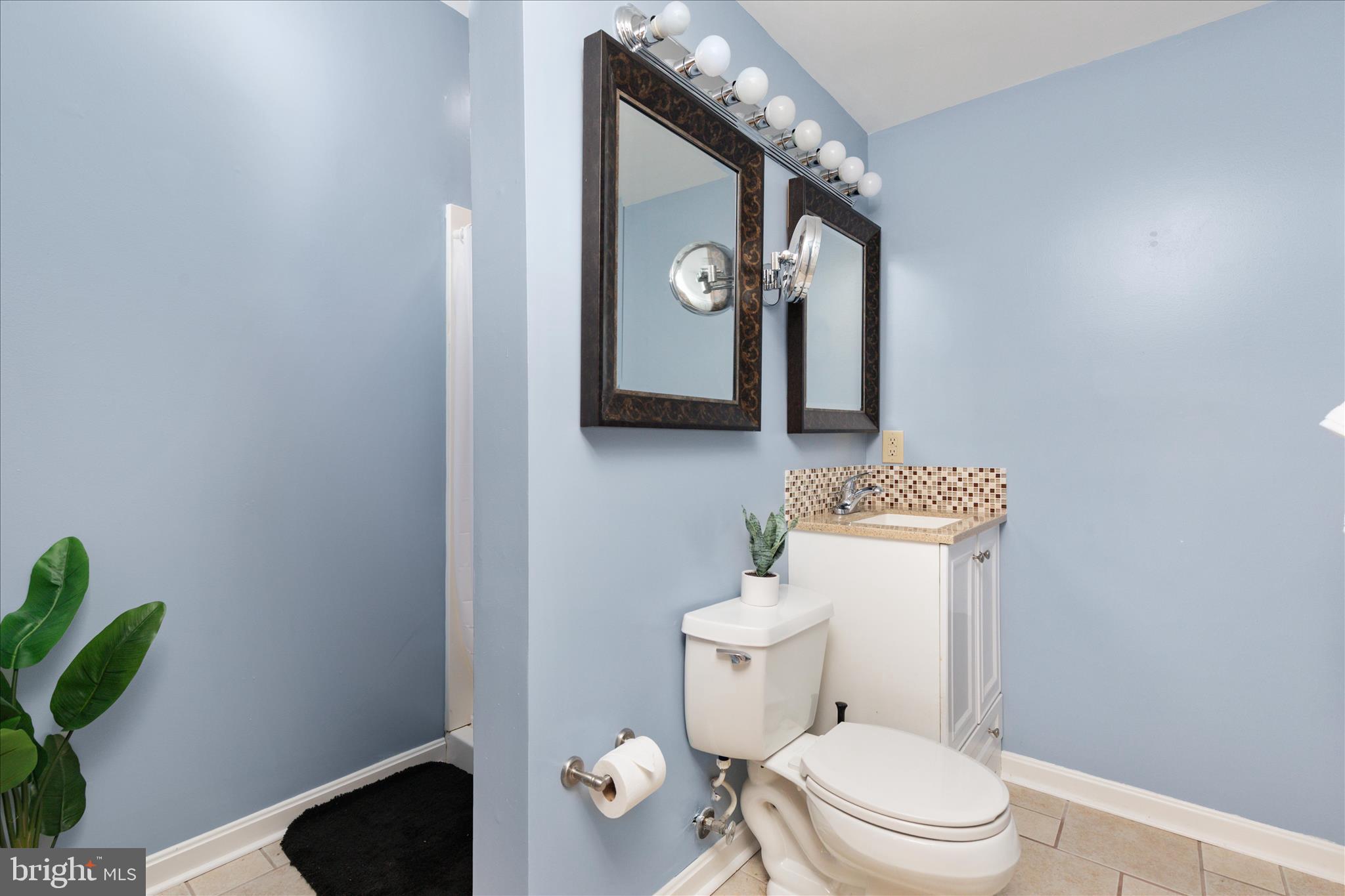 LAKE HOLIDAY ESTATES - Residential