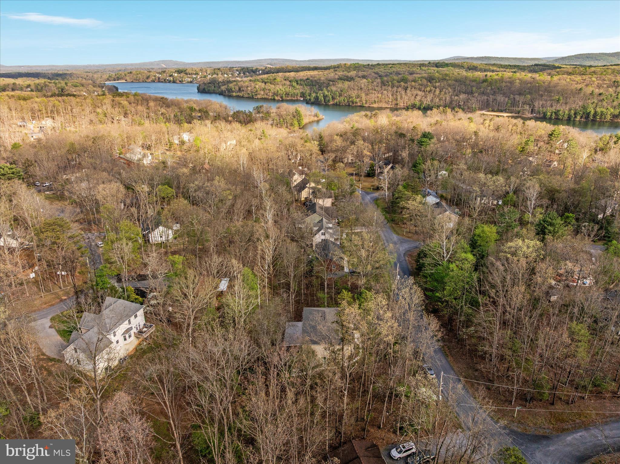 LAKE HOLIDAY ESTATES - Residential