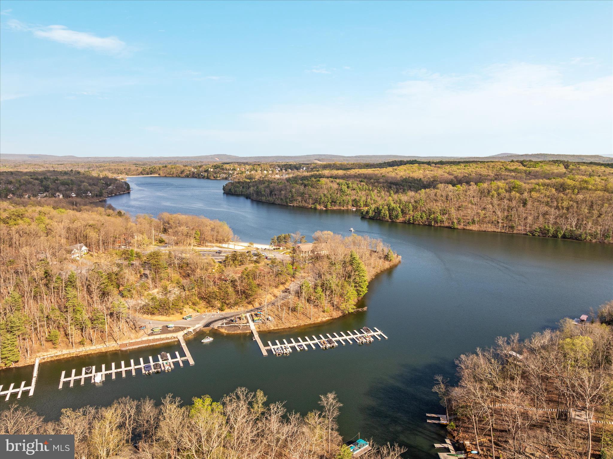 LAKE HOLIDAY ESTATES - Residential