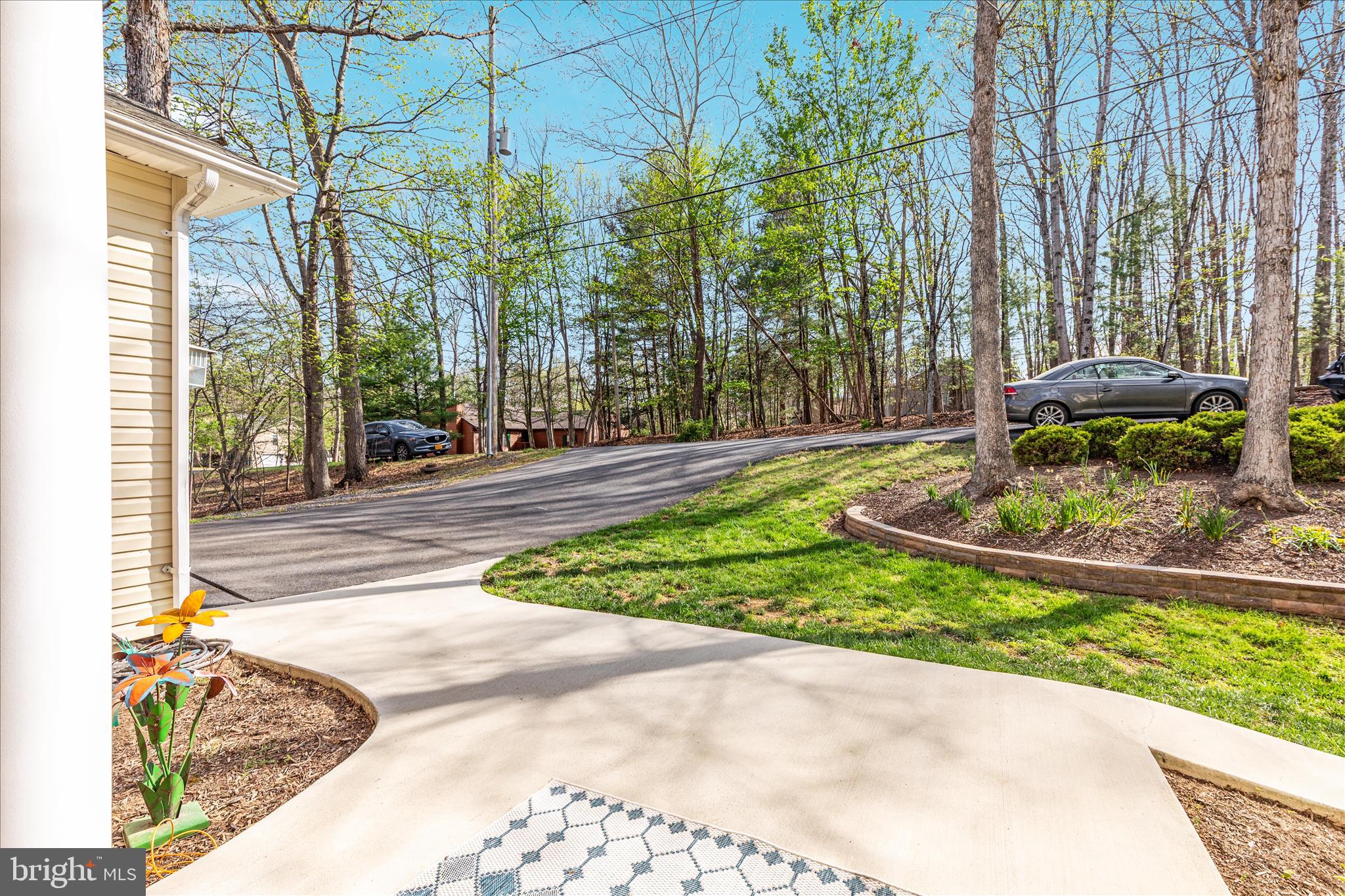 LAKE HOLIDAY ESTATES - Residential