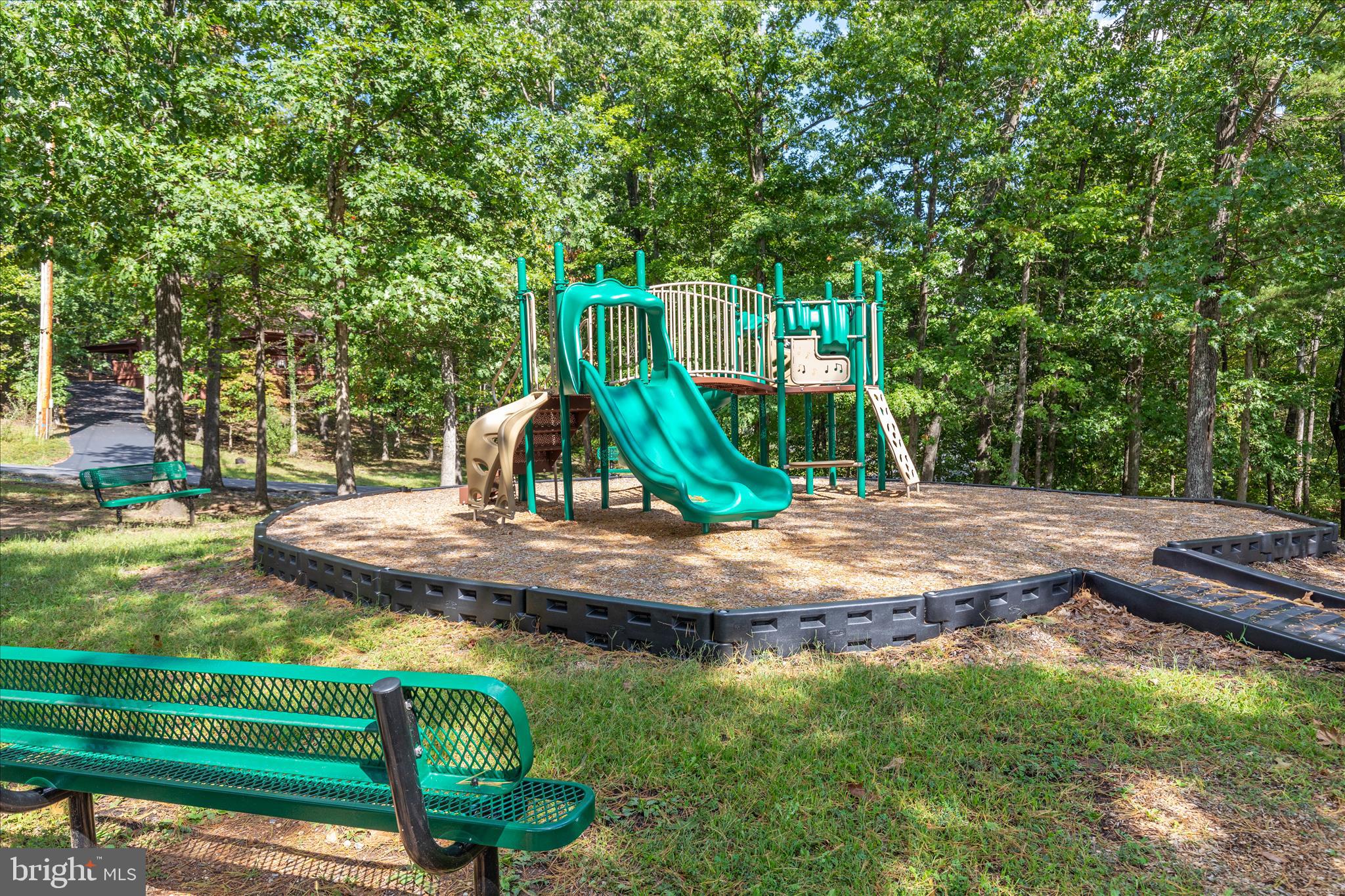 LAKE HOLIDAY ESTATES - Residential