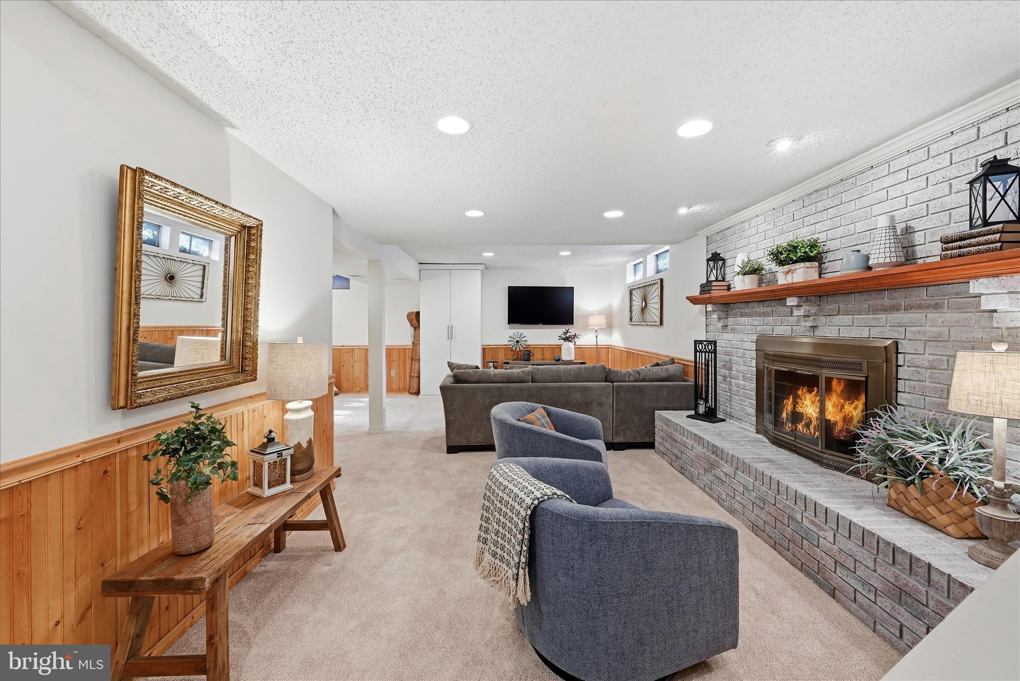 COUNTRYSIDE - Residential