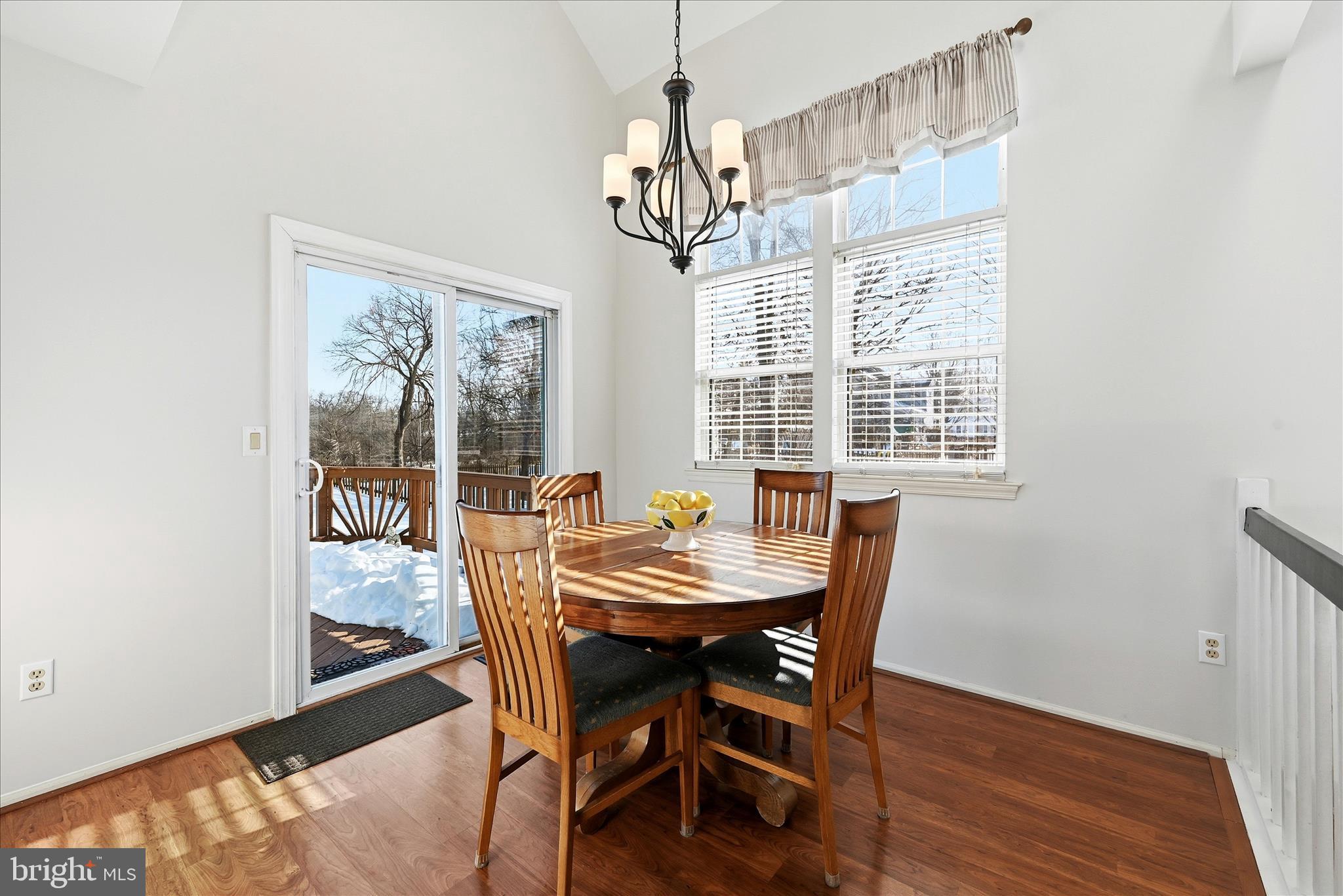 COUNTRYSIDE - Residential