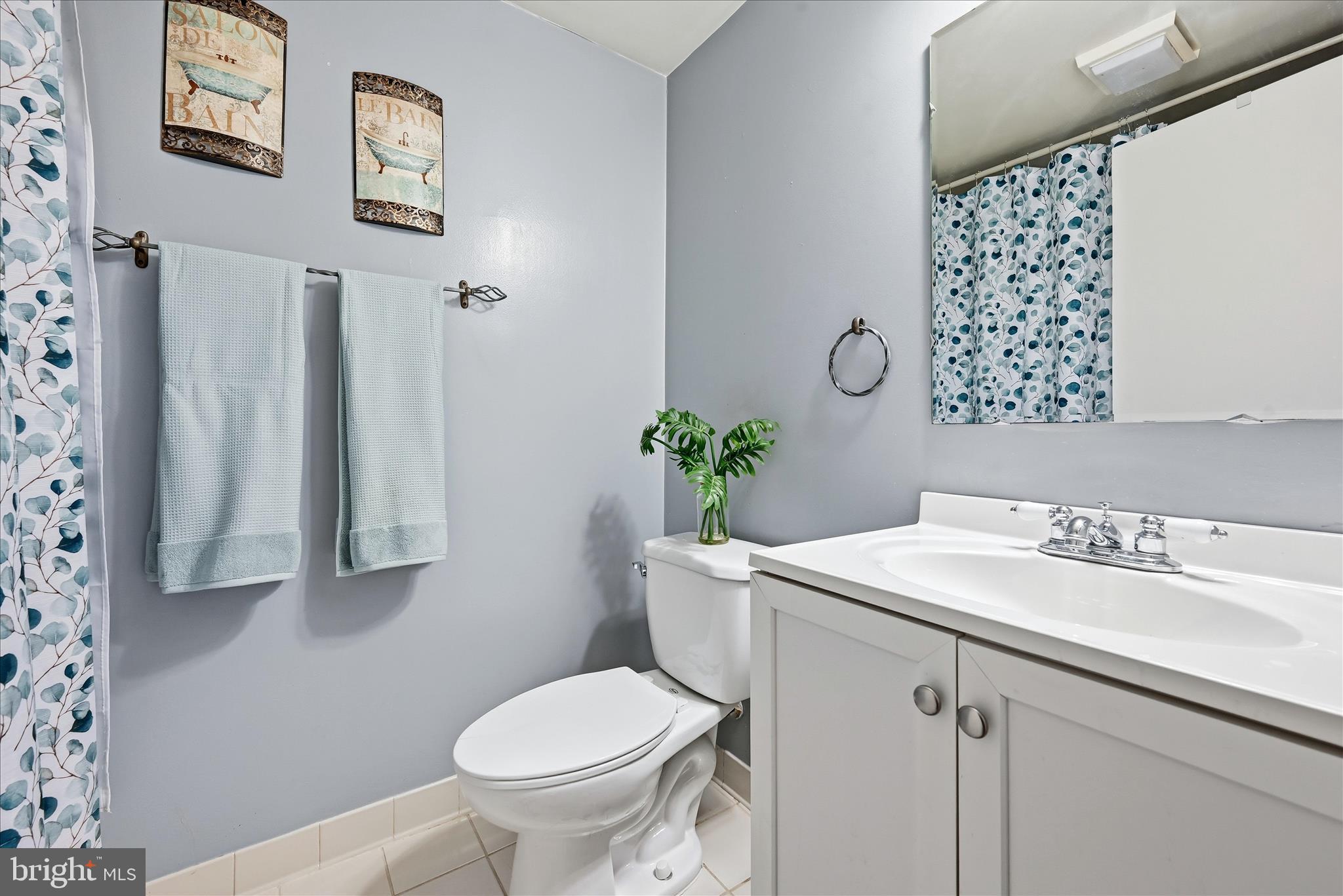 COUNTRYSIDE - Residential