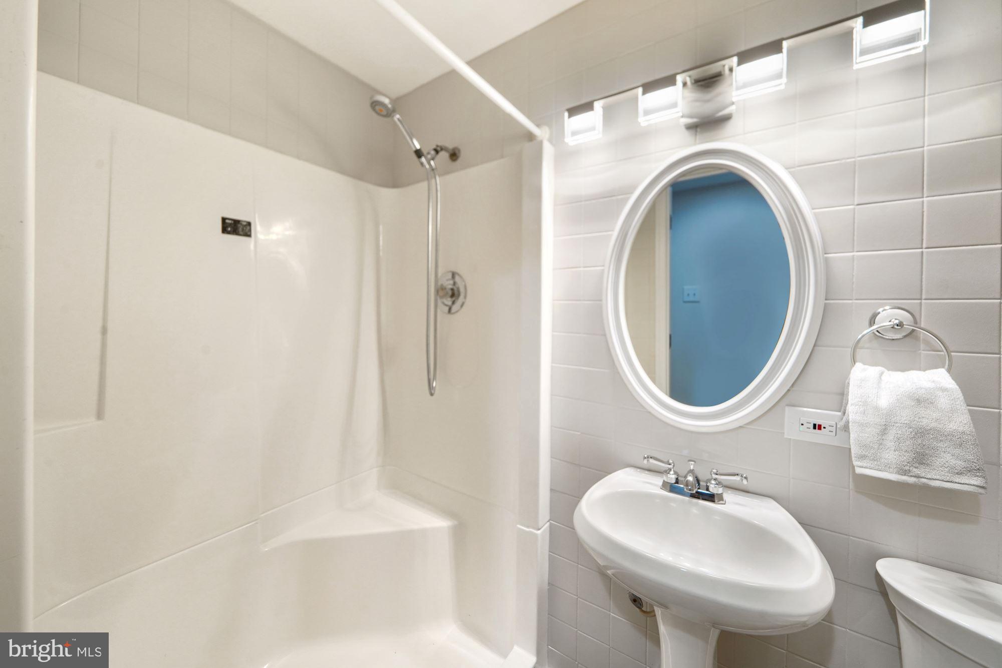 ROLLING VALLEY WEST - Residential