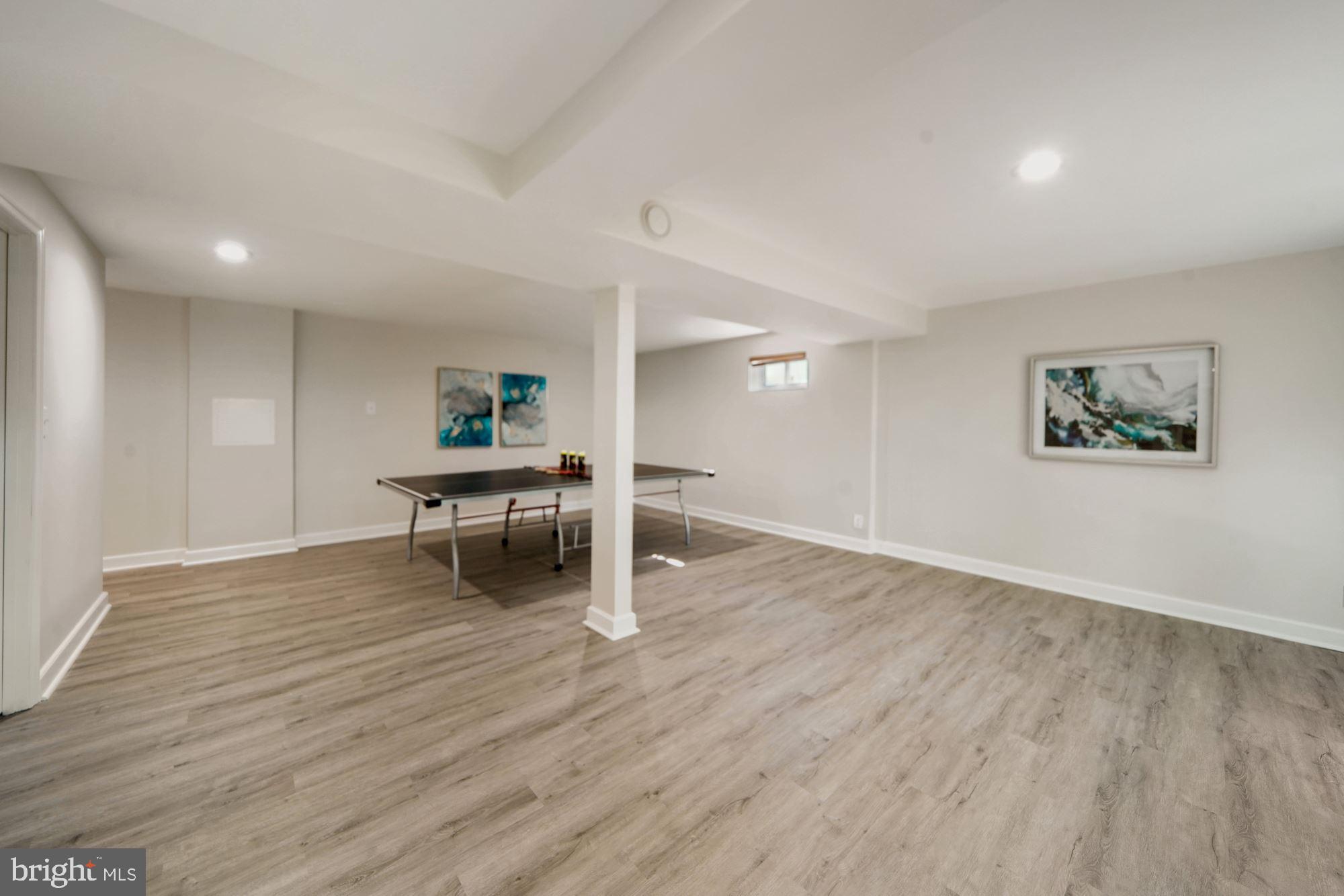 ROLLING VALLEY WEST - Residential