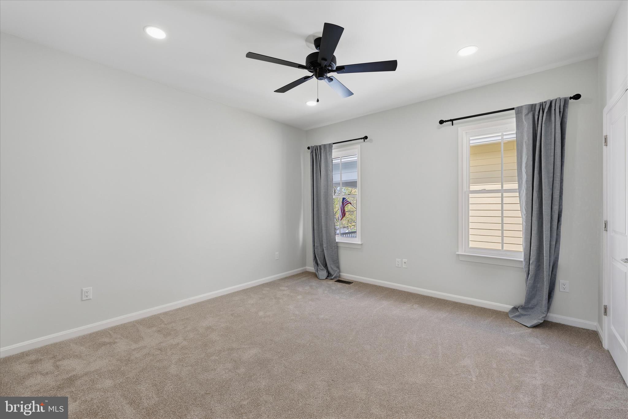 PENINSULA - Residential