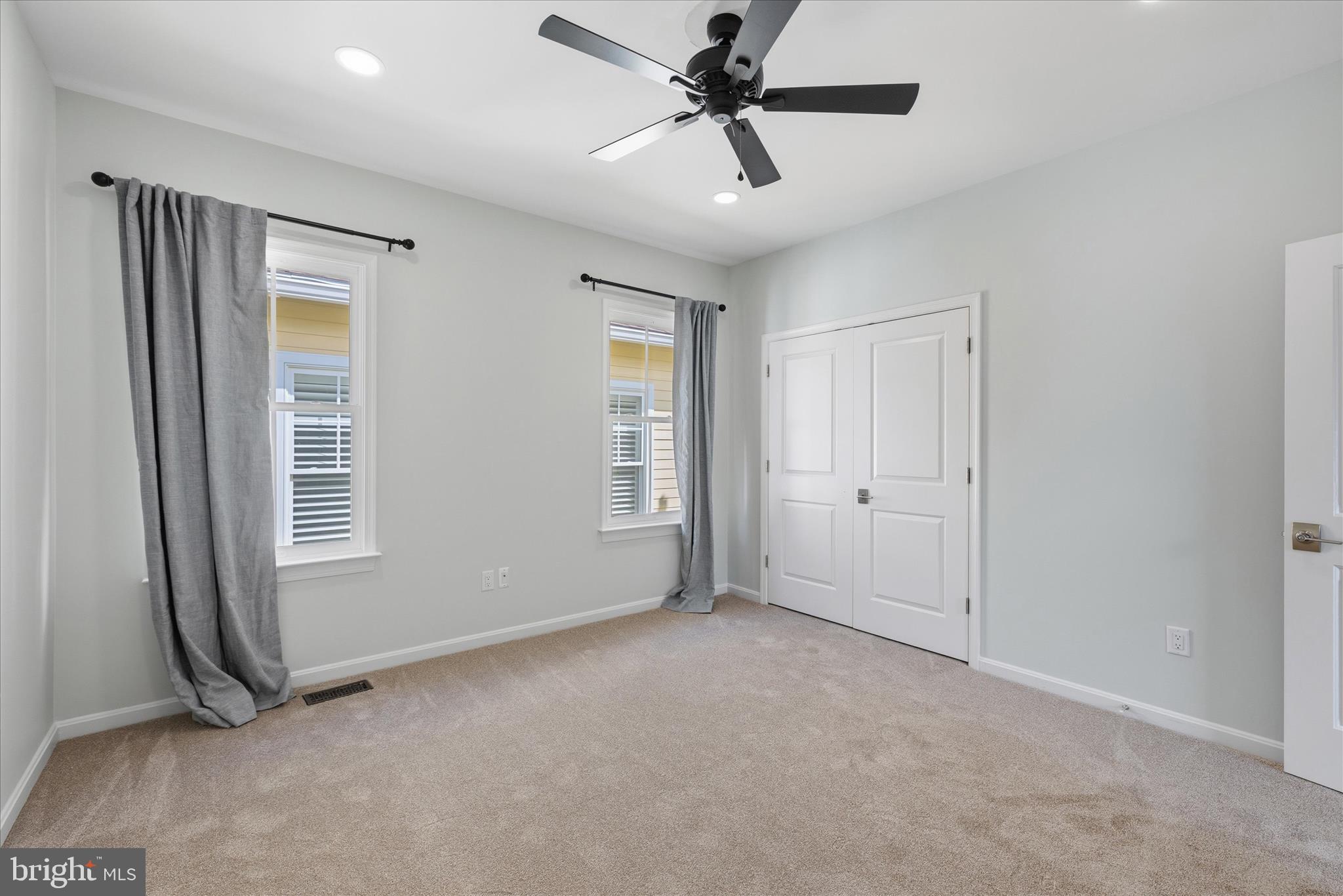 PENINSULA - Residential