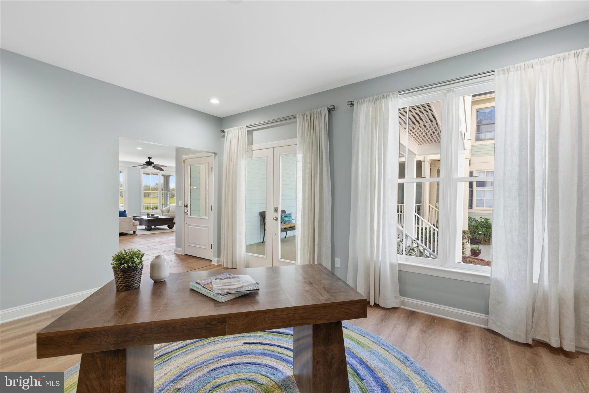 PENINSULA - Residential