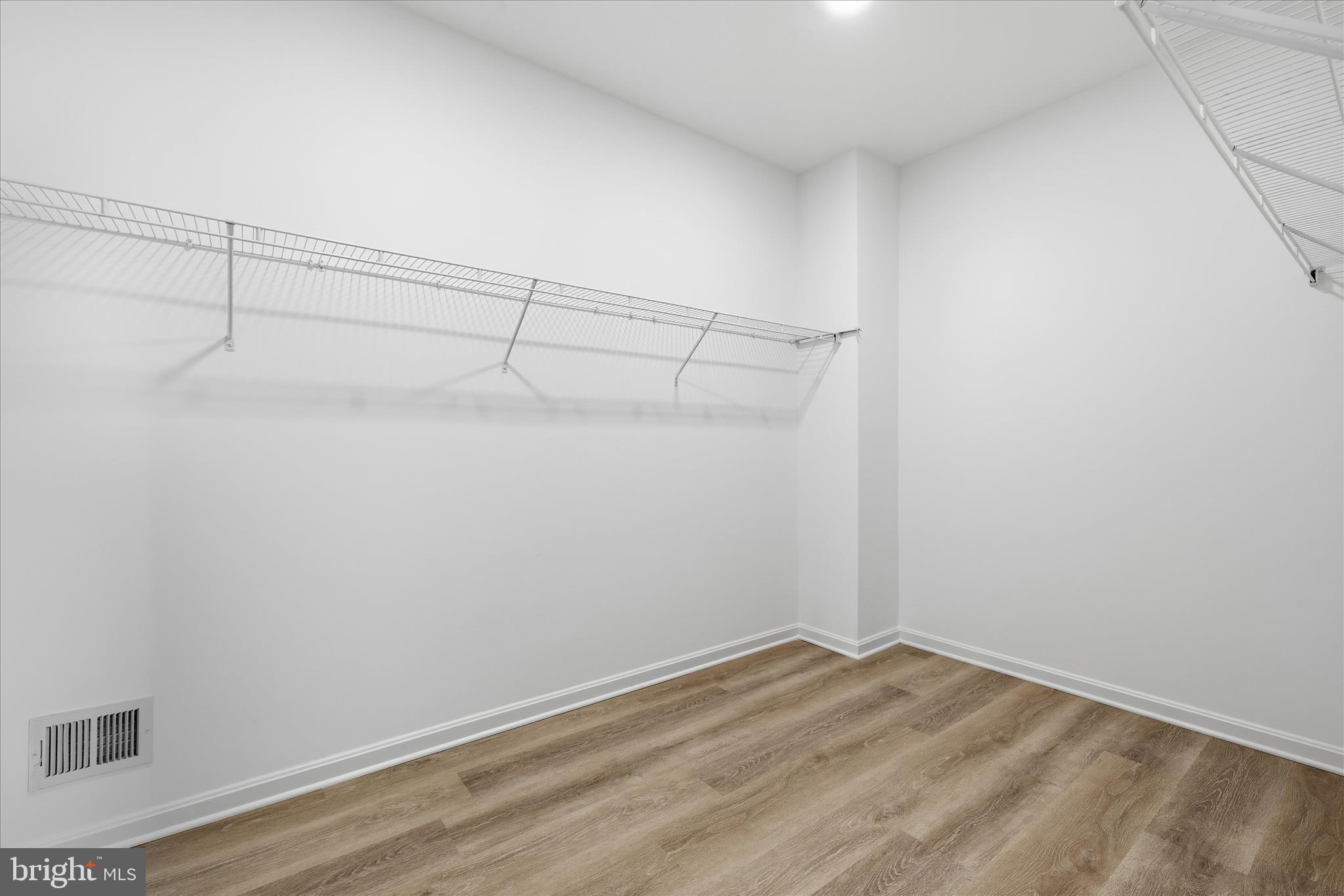 PENINSULA - Residential