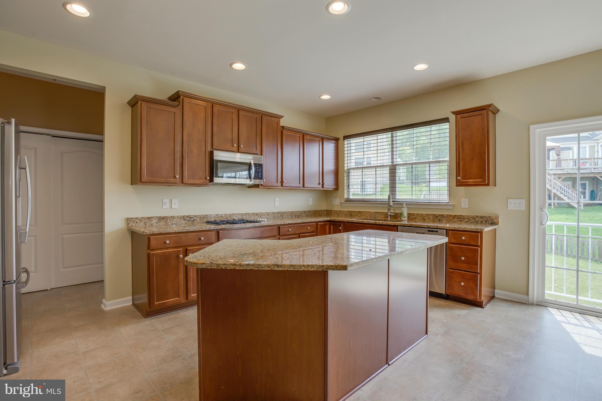 HILLS OF AQUIA - Residential