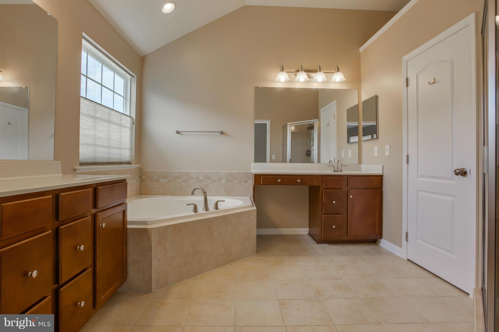 HILLS OF AQUIA - Residential