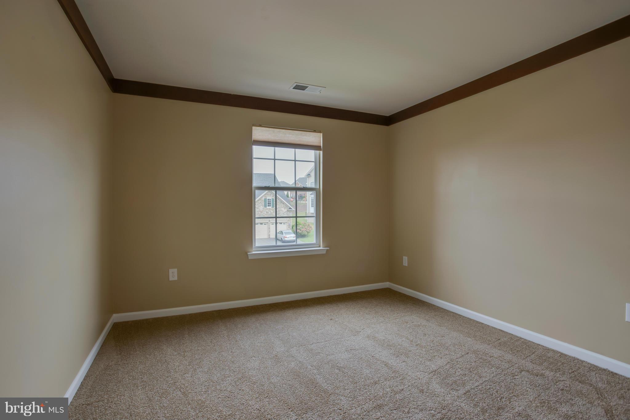 HILLS OF AQUIA - Residential