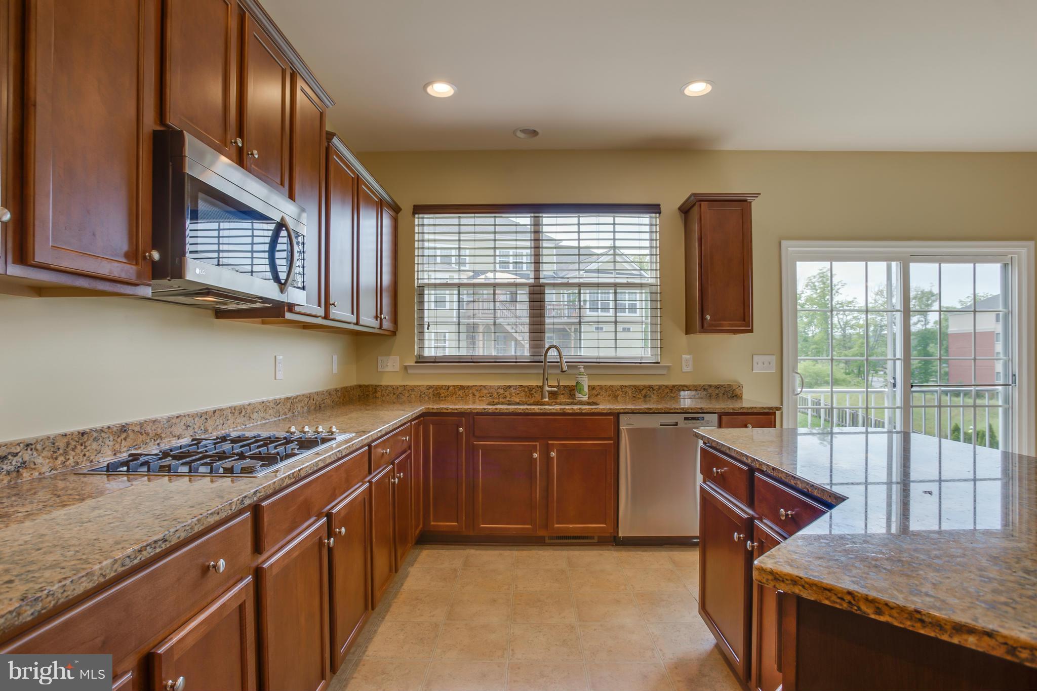 HILLS OF AQUIA - Residential