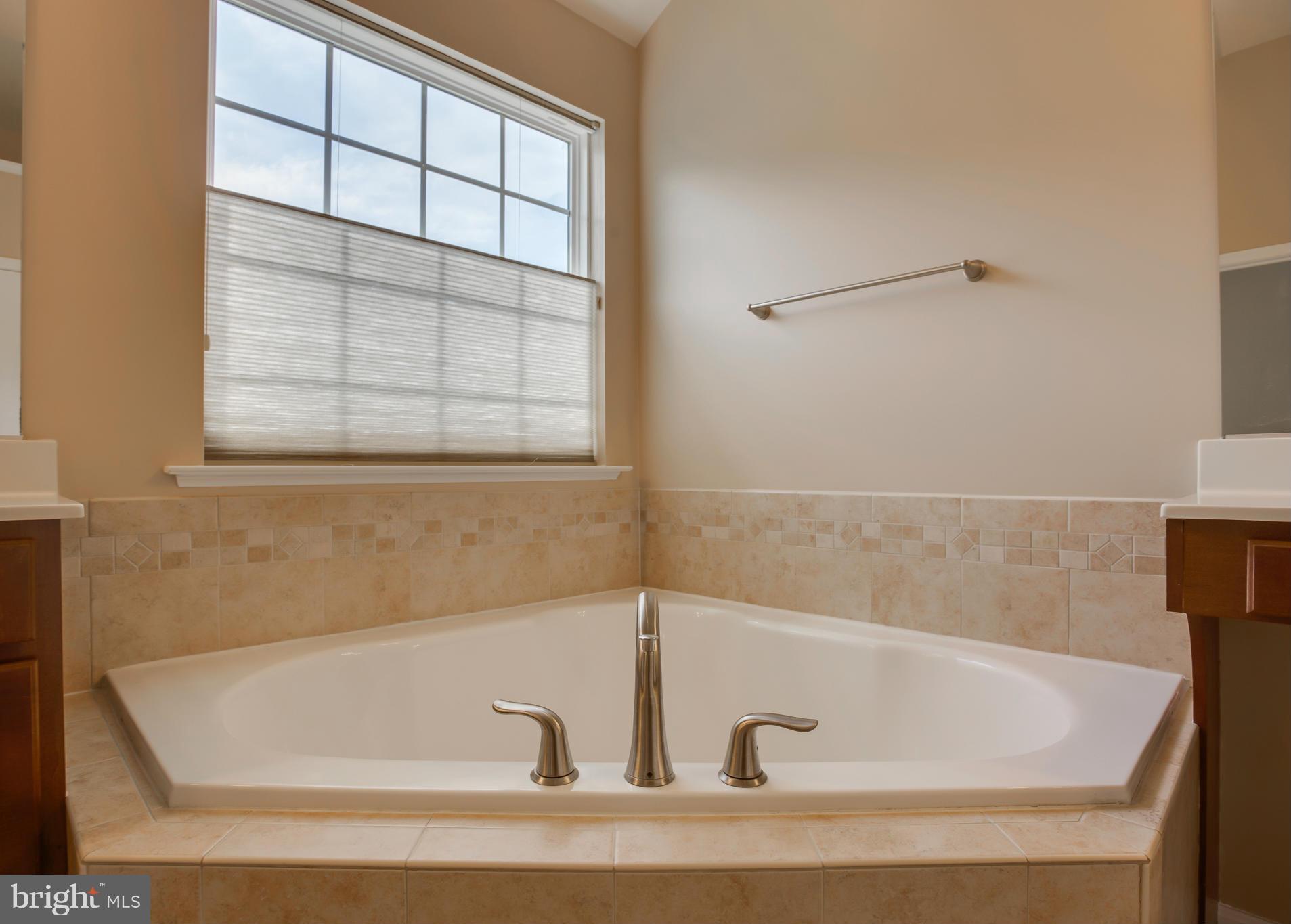 HILLS OF AQUIA - Residential