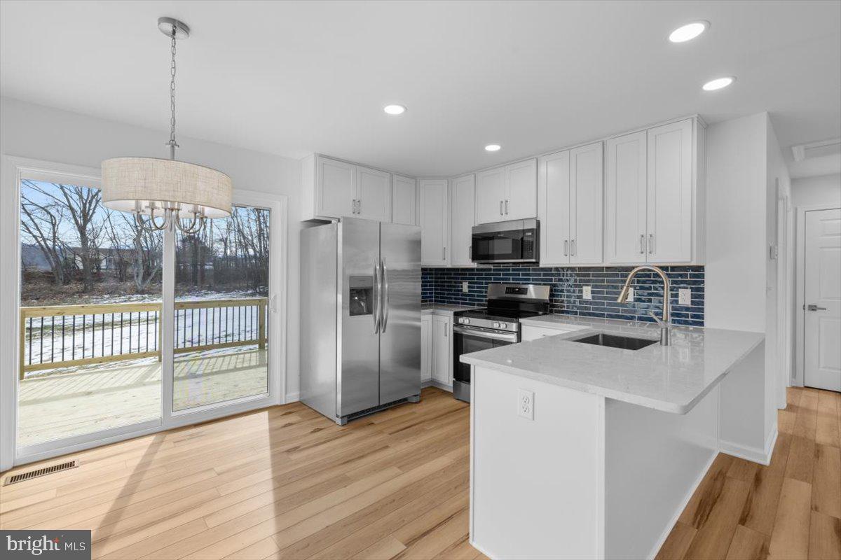 RIVERVIEW ESTATES - Residential