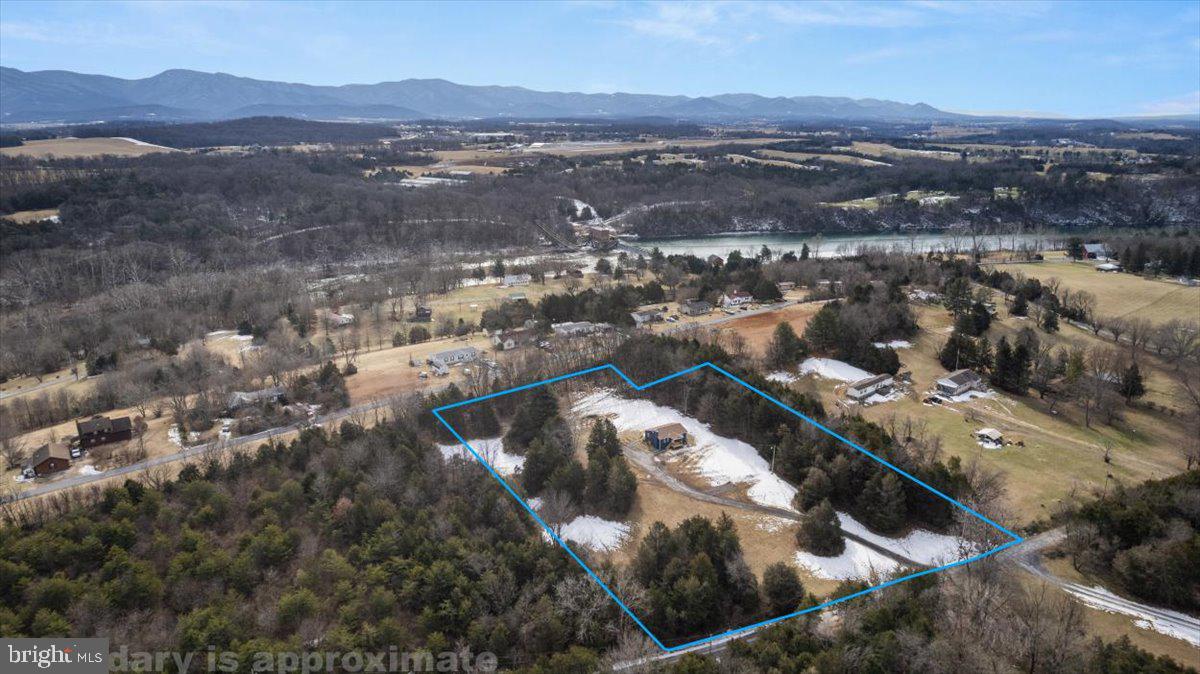 RIVERVIEW ESTATES - Residential