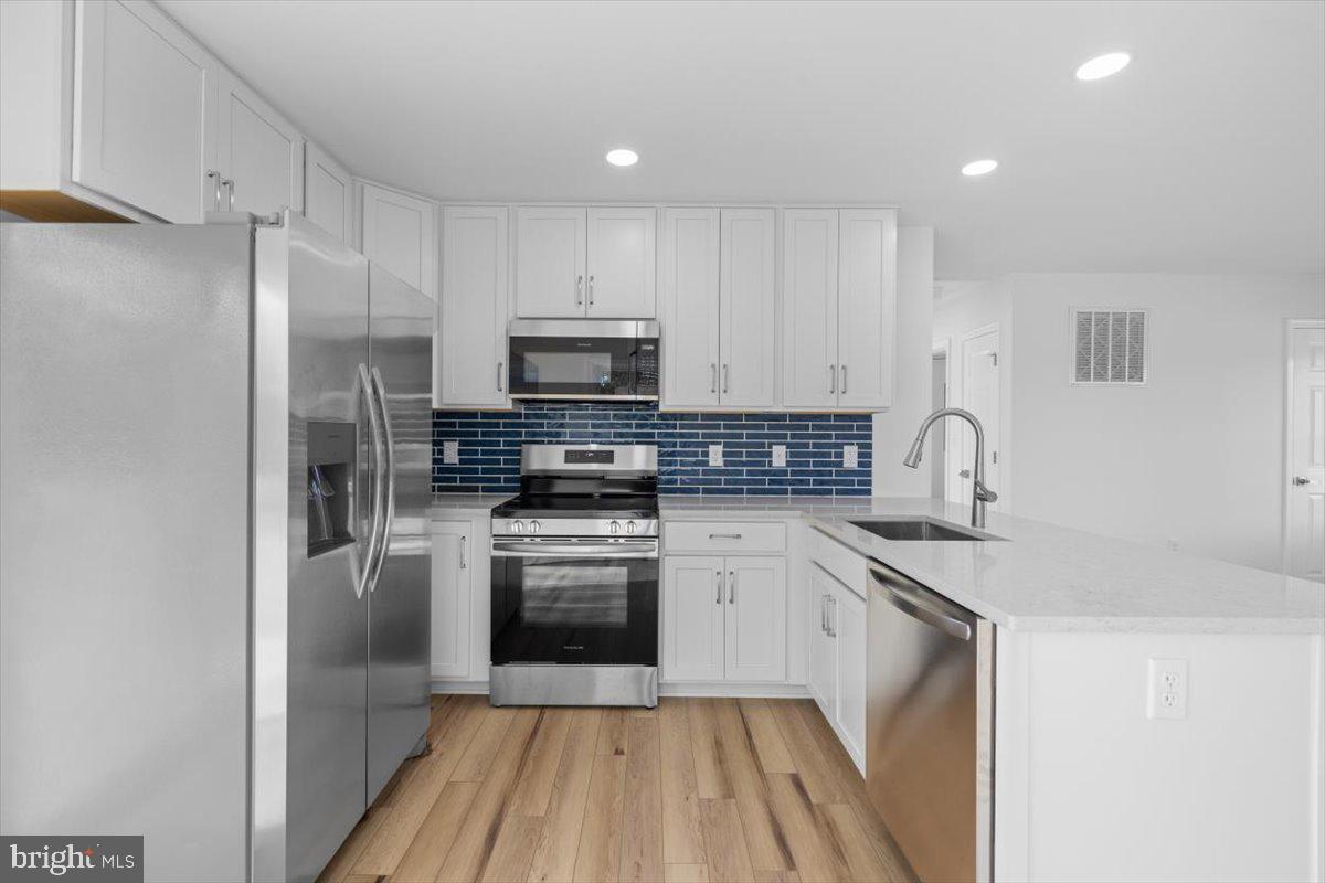 RIVERVIEW ESTATES - Residential