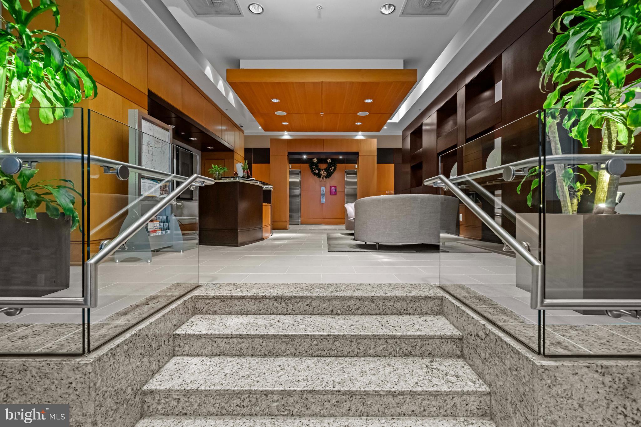 MONROE - Residential