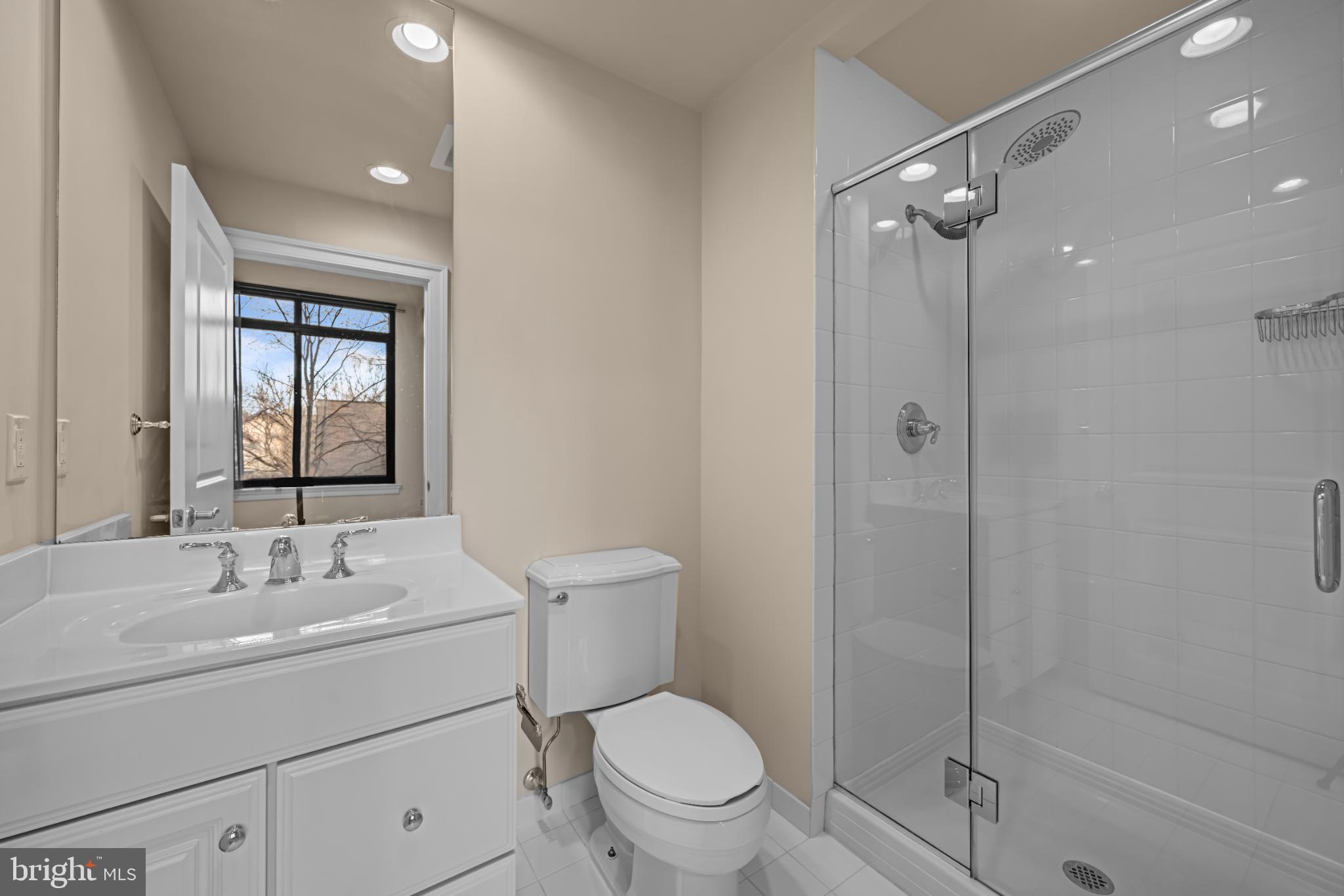 MONROE - Residential