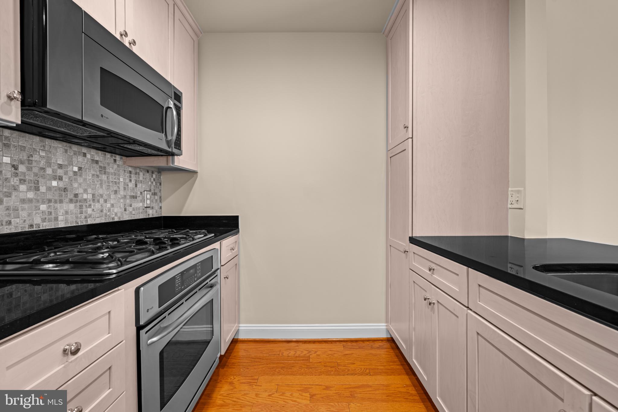 MONROE - Residential