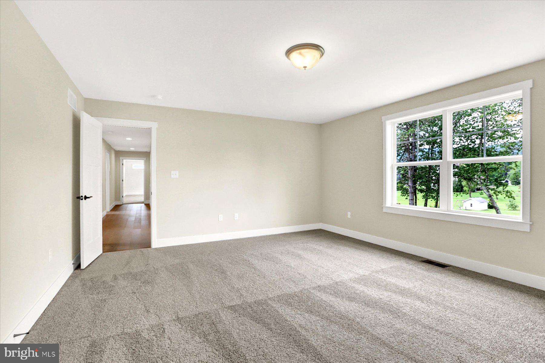 WESTBURY - Residential