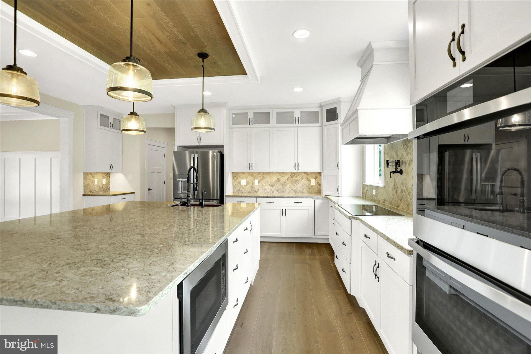 WESTBURY - Residential