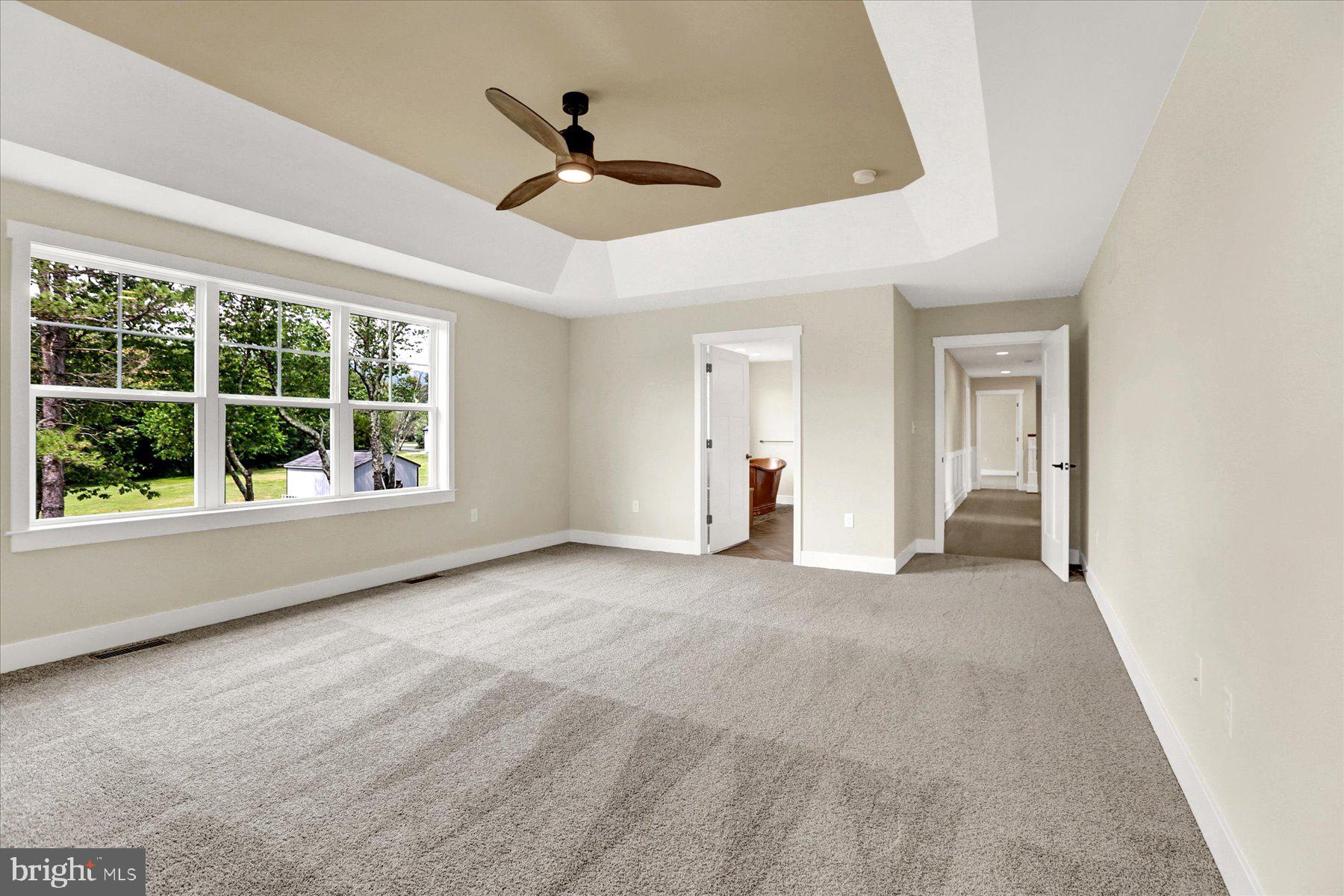 WESTBURY - Residential