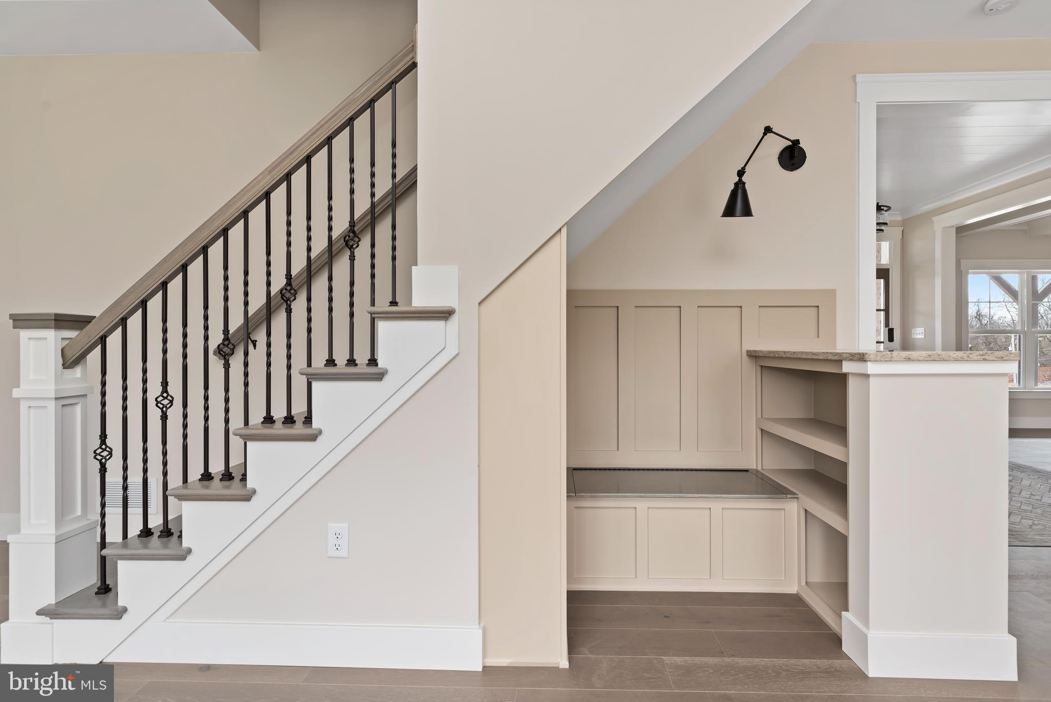 WESTBURY - Residential