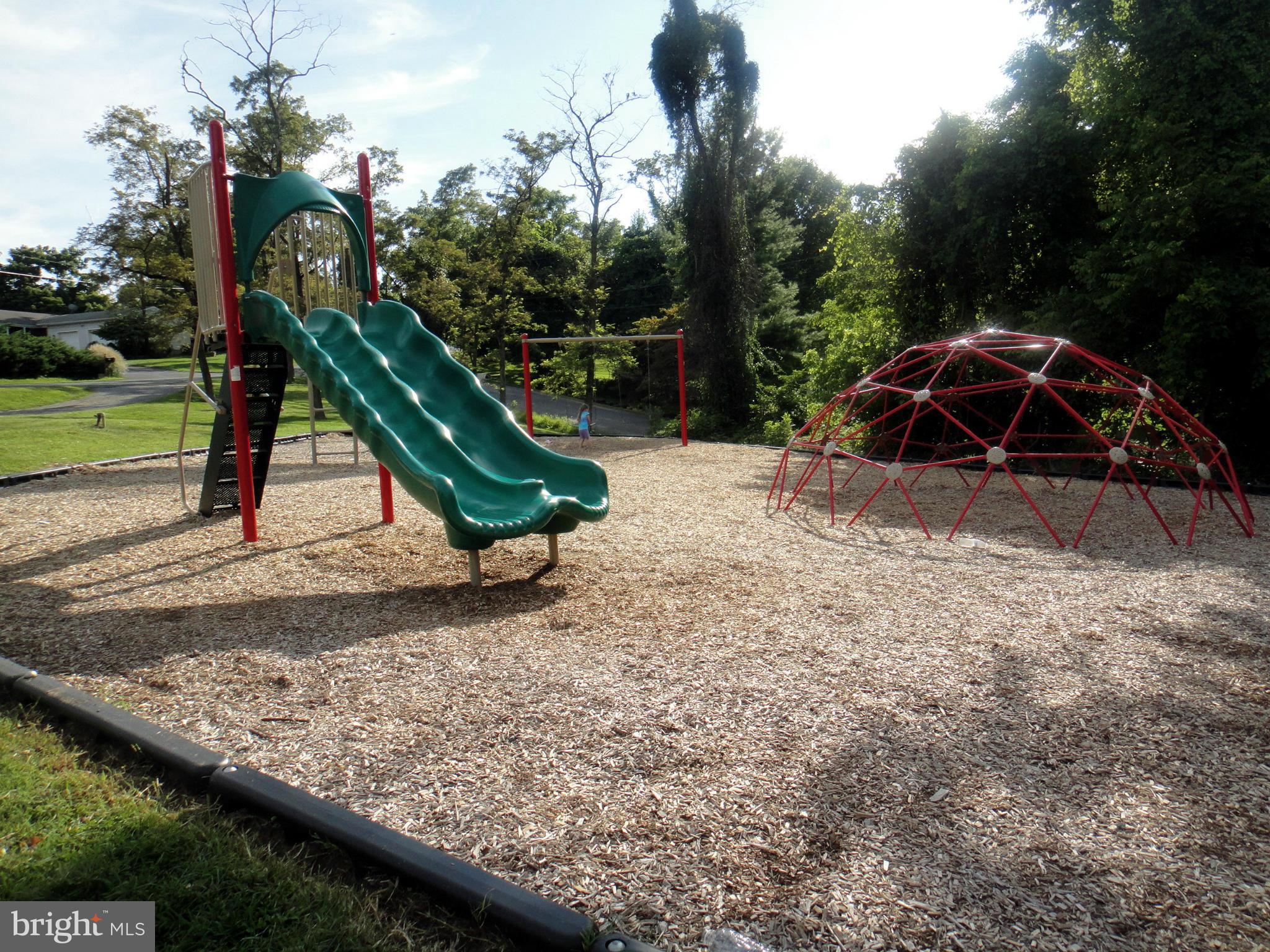 APPLE MT LAKE - Land